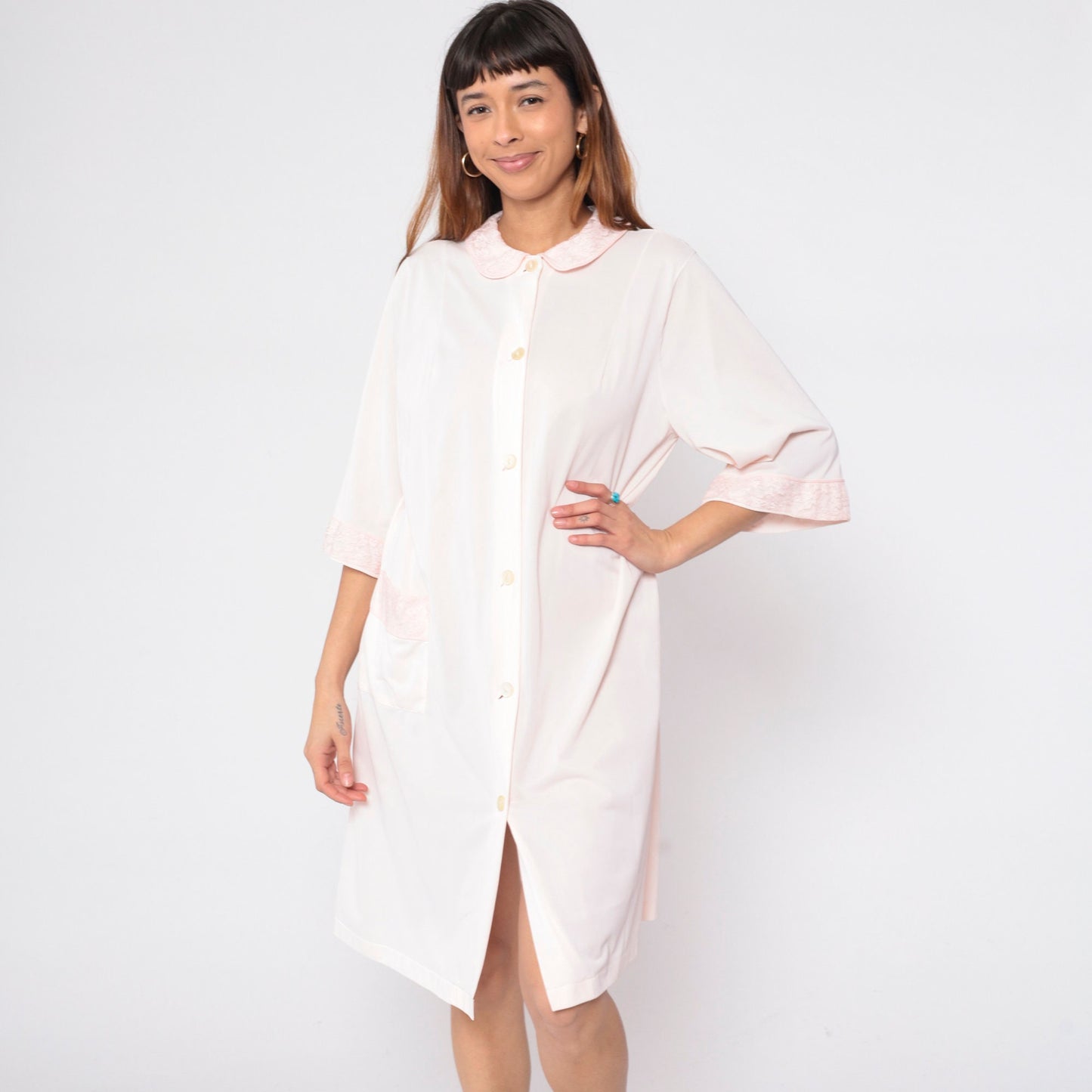 70s Baby Pink Lace Trim Pajama Robe 3/4 Sleeve Button Front Midi Medium