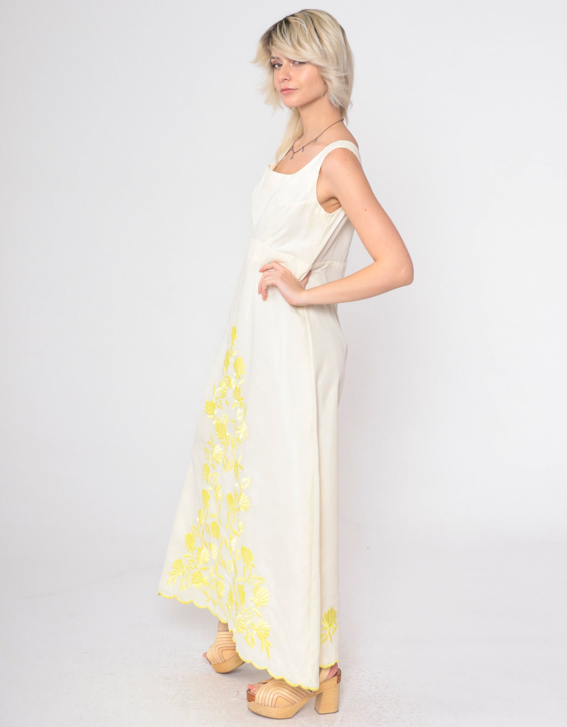 70s Floral Embroidered Maxi Dress Cream Sleeveless High Waist Small