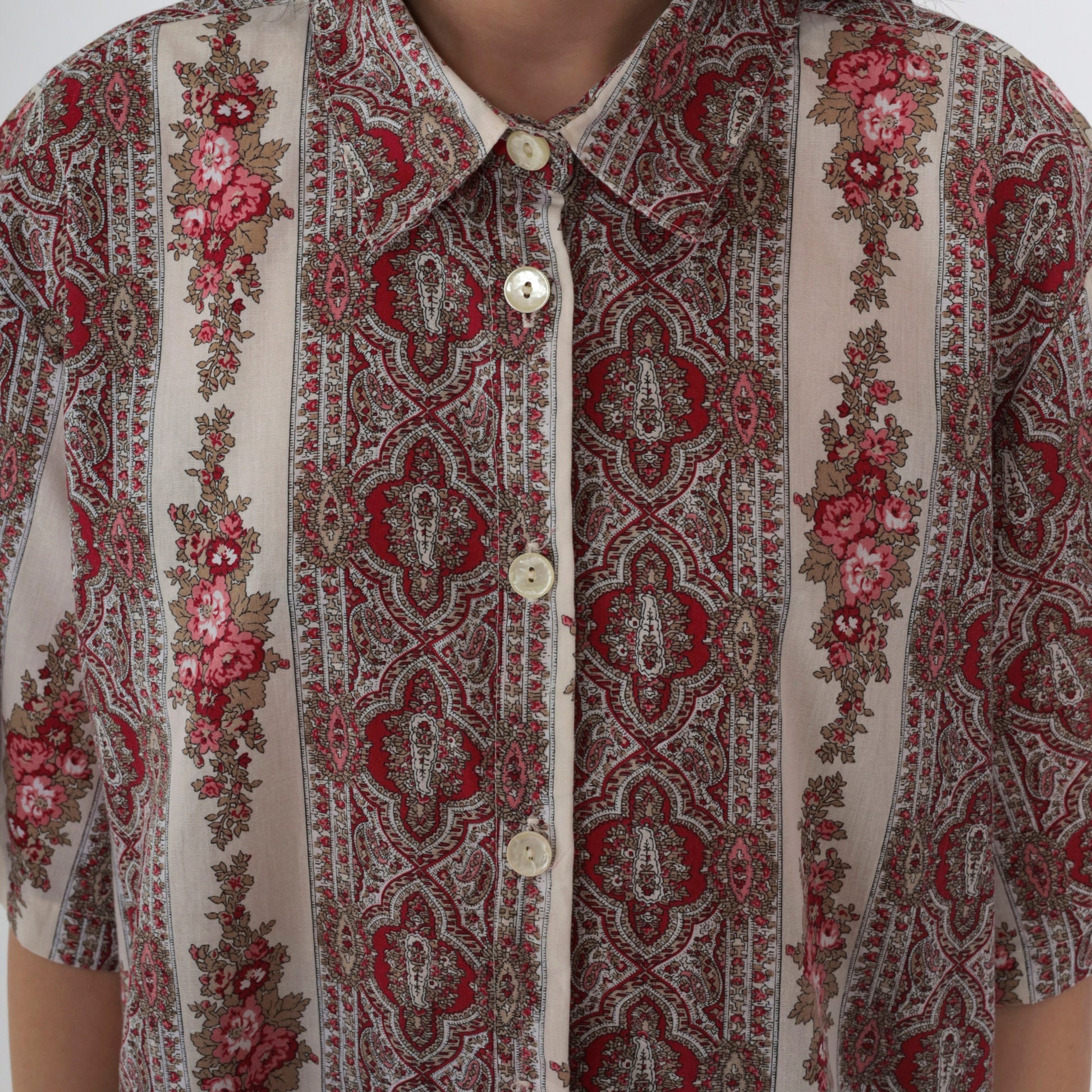 90s Paisley Floral Button-Up Blouse Off-White Short Sleeve Plus Size 1X