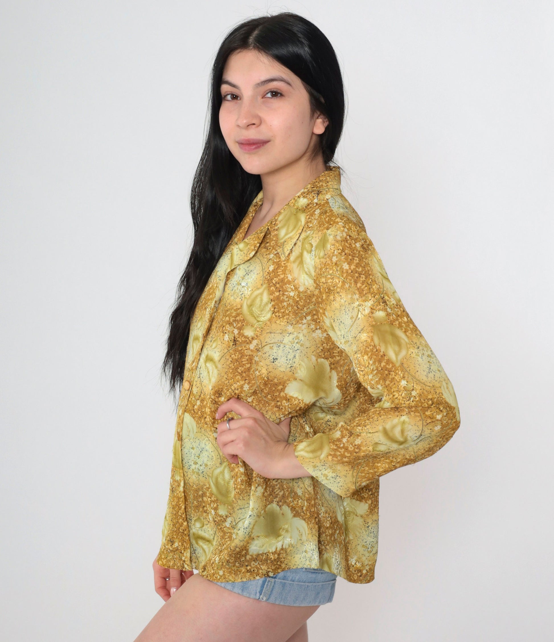 90s Embossed Floral Button-Up Blouse Long Sleeve Green Yellow Pointed Collar Medium