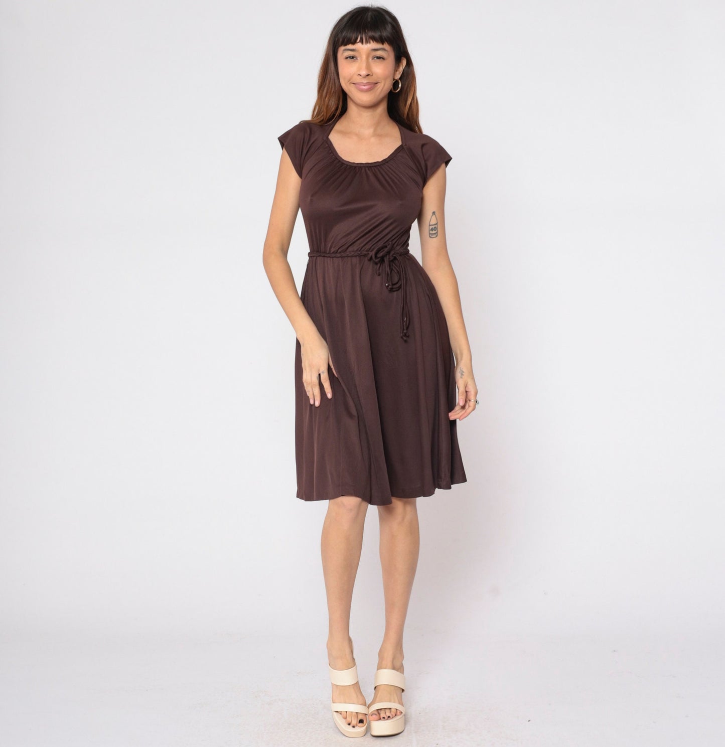 1970s Brown Midi Dress Cap Sleeve High Elastic Waist Braided Belt Extra Small