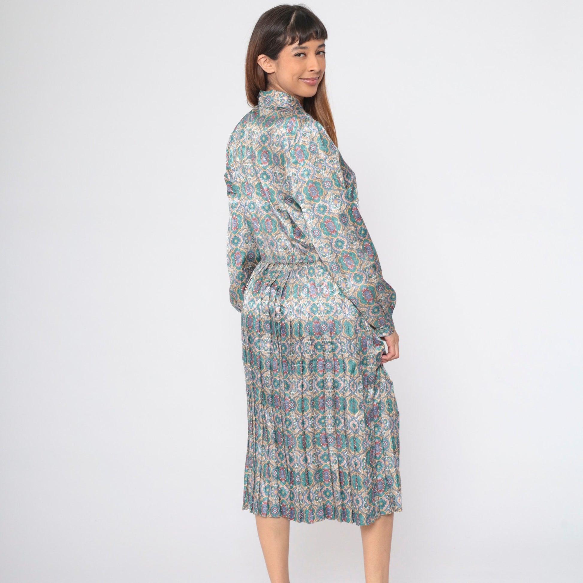 80s Shirtwaist Midi Dress Floral Mandala Print High Waisted Pleated Medium