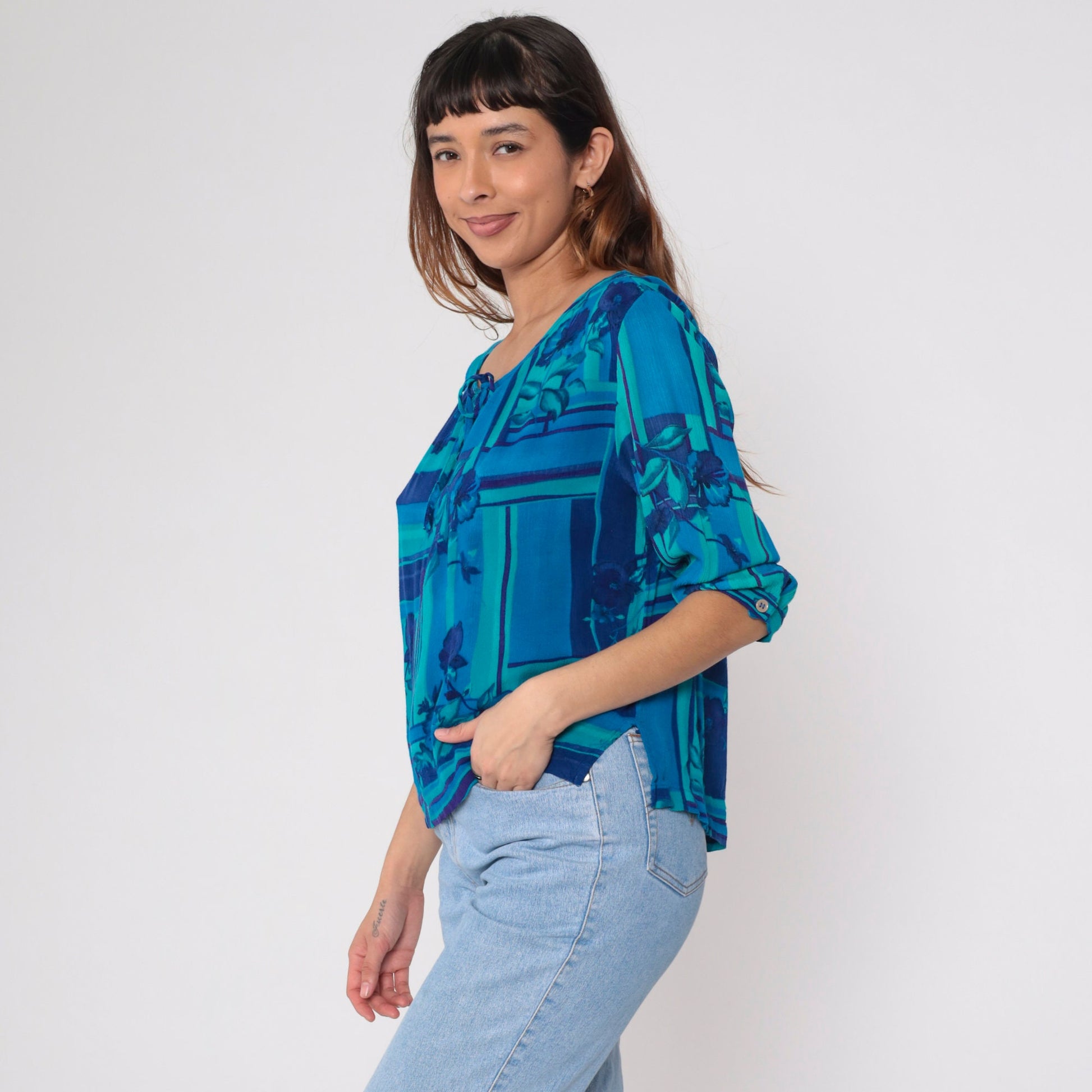 90s Dena Lauren Floral Blouse Tie Neck Blue Rayon 3/4 Sleeve Medium