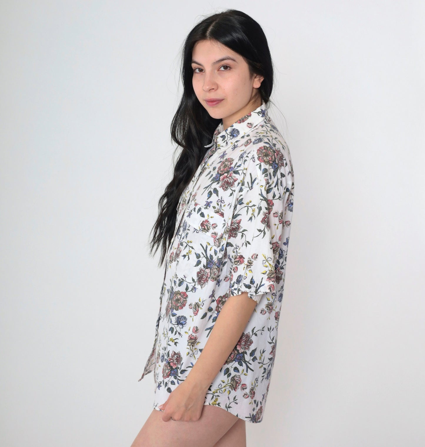 90s Bill Blass Floral Button-Up Blouse Cotton Short Sleeve White Pink Purple Medium