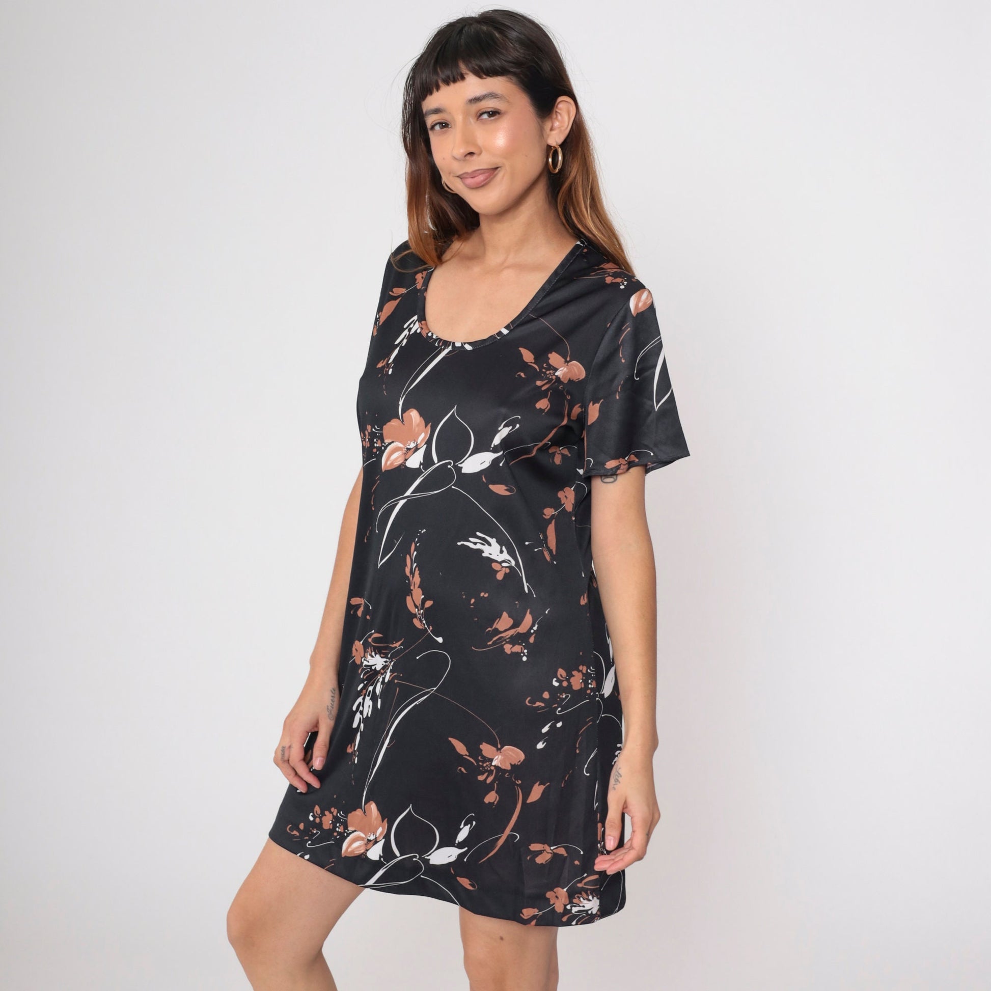 70s Black Floral Abstract Shift Dress Mini Scoop Neck Short Sleeve Medium Large