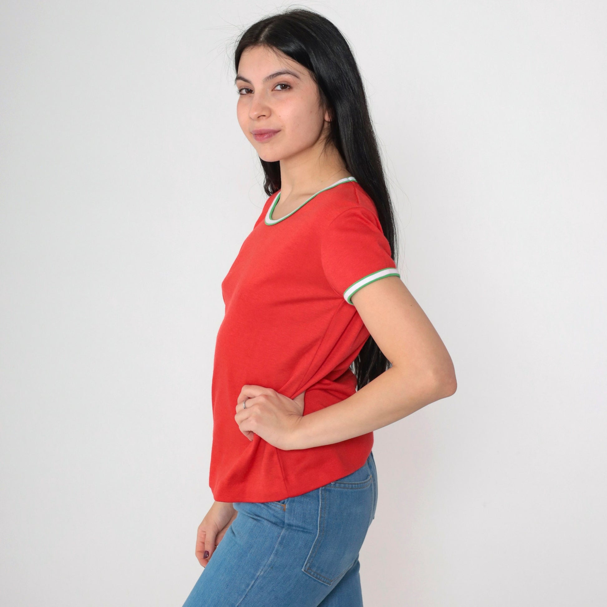 80s Red Ringer Tee Scoop Neck T-Shirt Green White Trim Medium