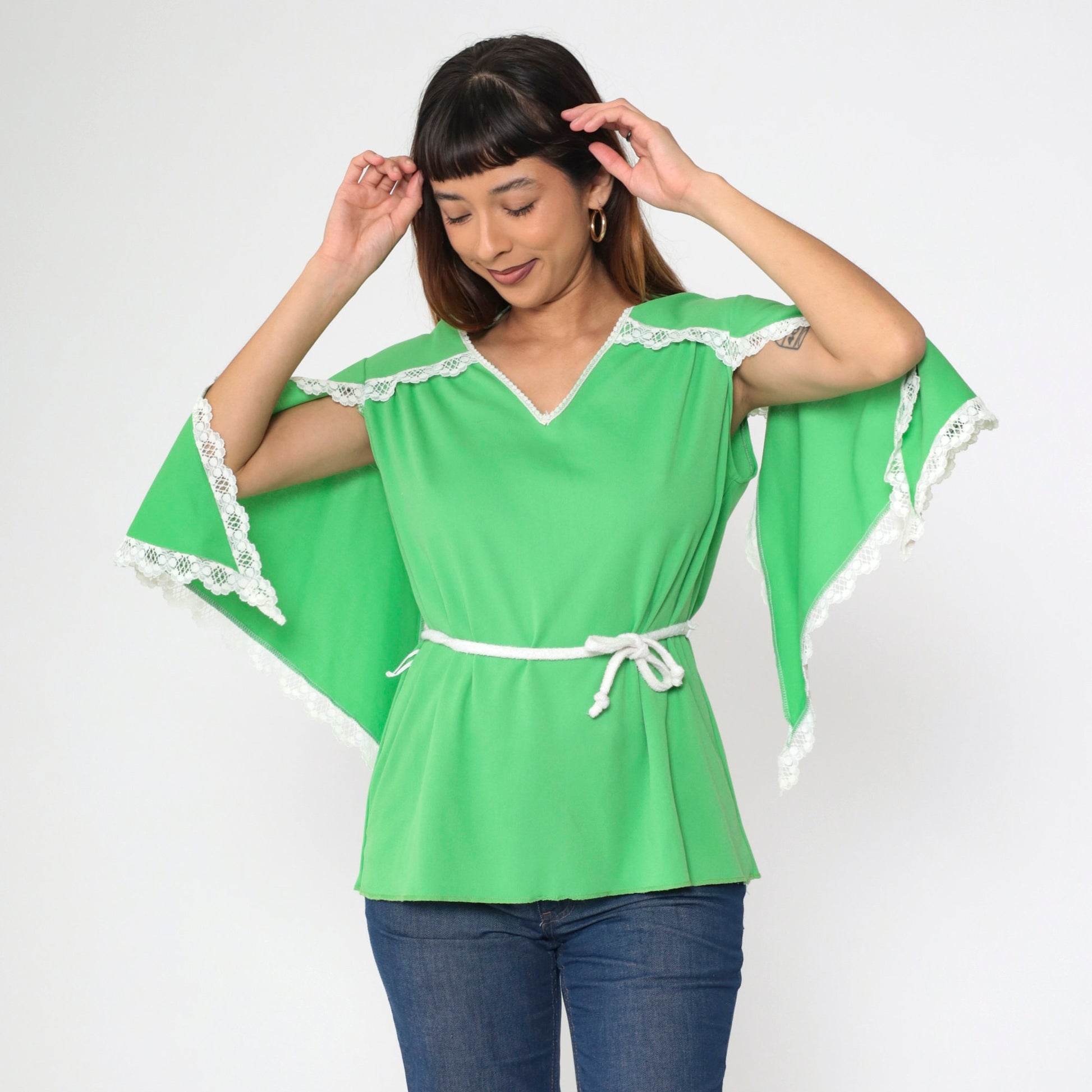 70s Lime Green Angel Sleeve Blouse White Lace Trim Drawstring Medium M