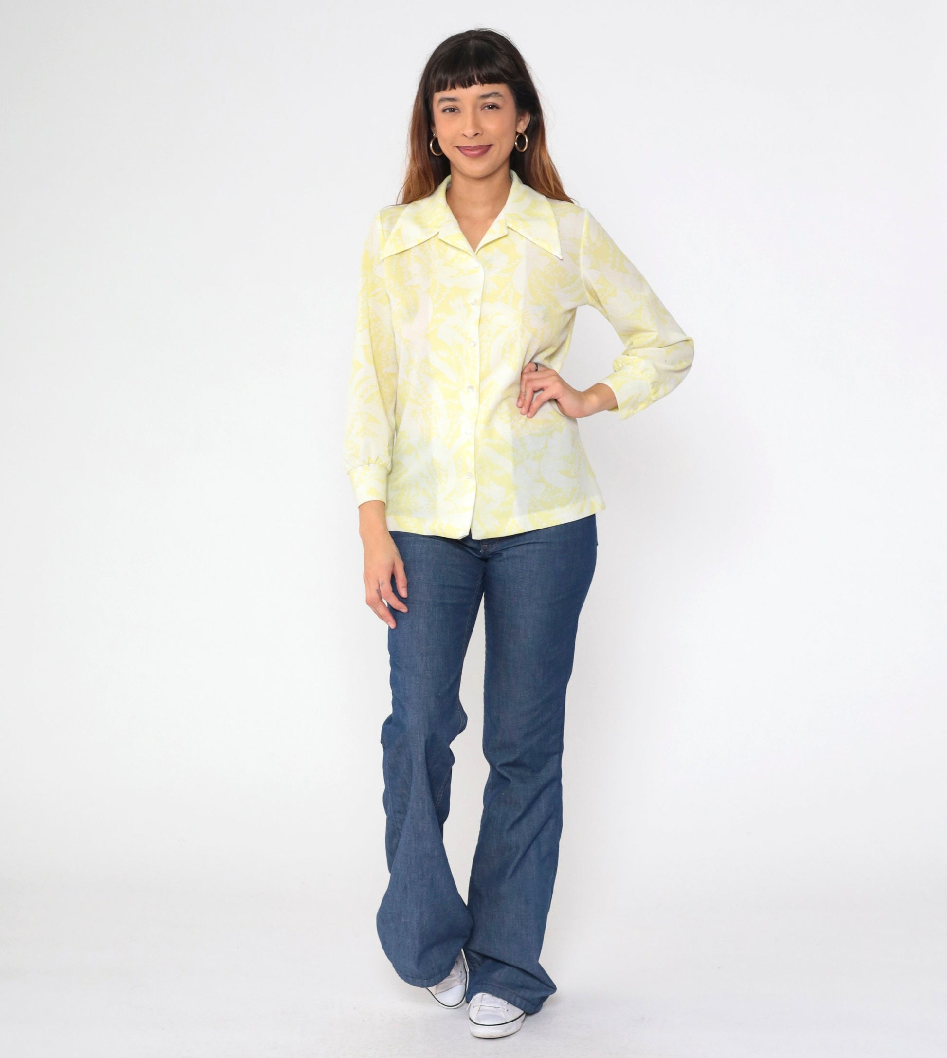 70s Floral Button-Up Blouse Yellow White Abstract Flower Print Wing Collar Medium