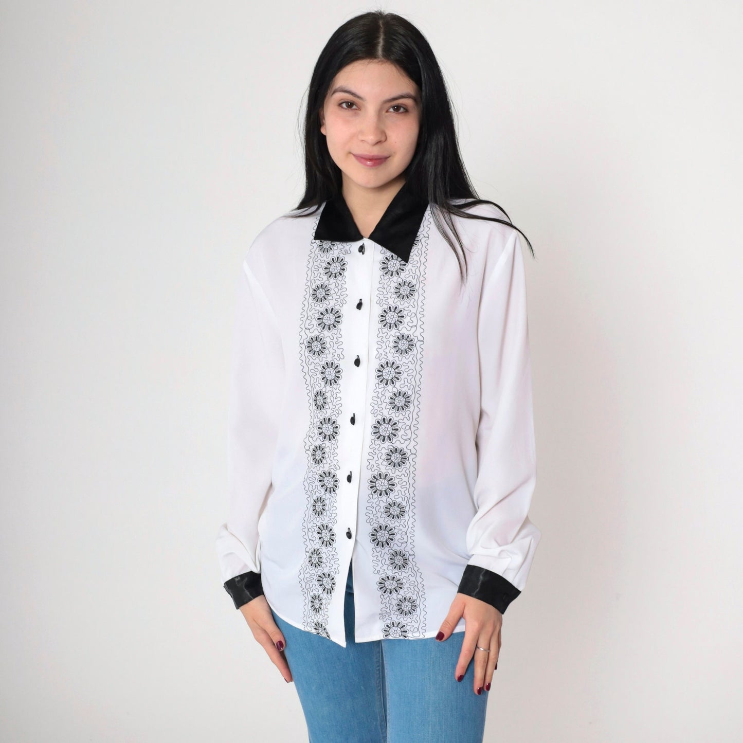 90s Claudia Richard Floral Embroidered Blouse White Black Flower Long Sleeve Medium