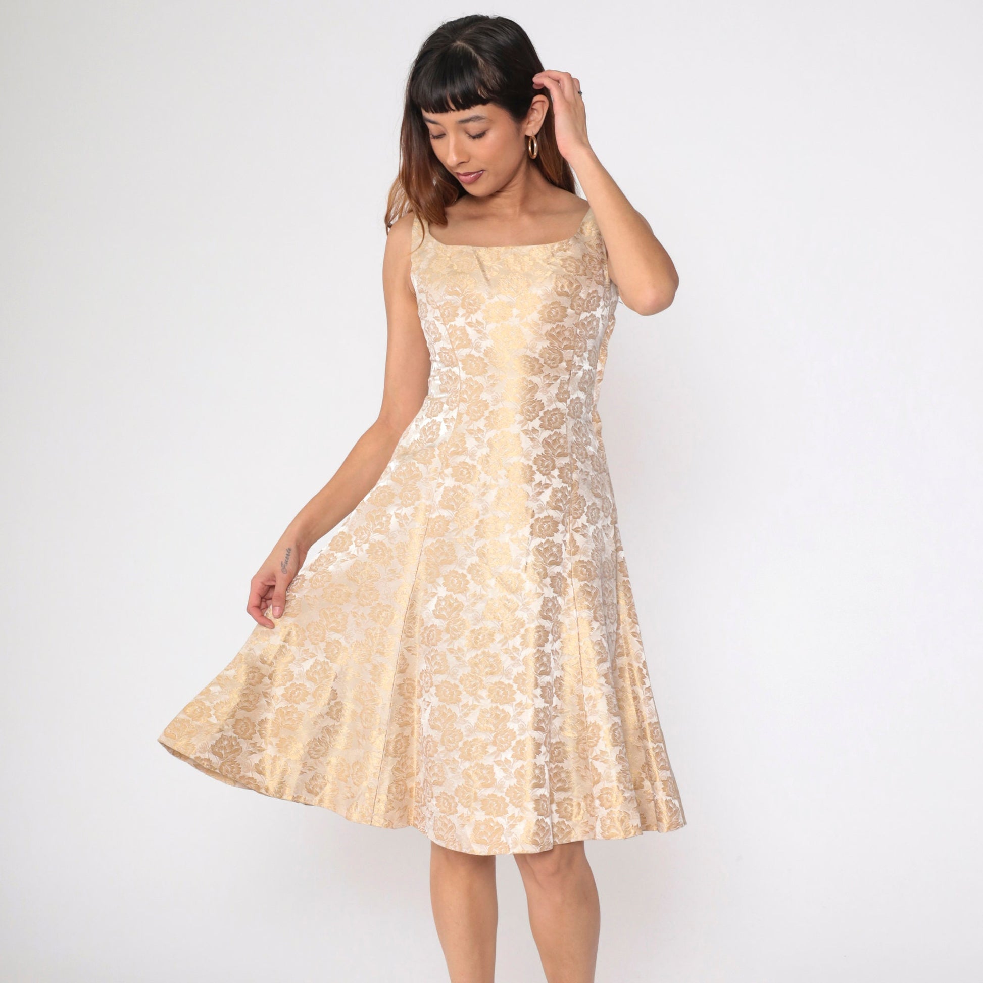 60s Metallic Champagne Floral Brocade Dress Sleeveless Fit Flare Knee Length Small