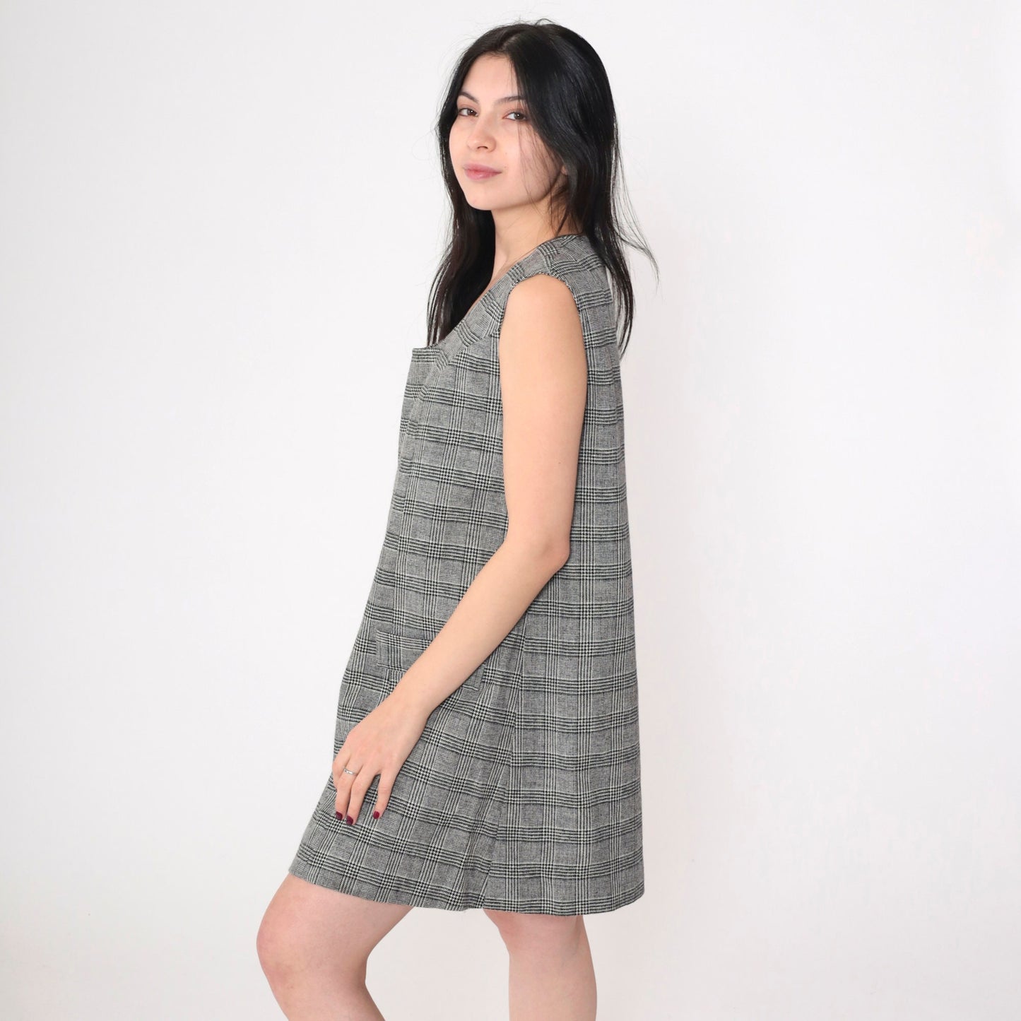 60s Plaid Mini Jumper Dress Mod Sleeveless Scoop Neck Grey Black Tartan Large L