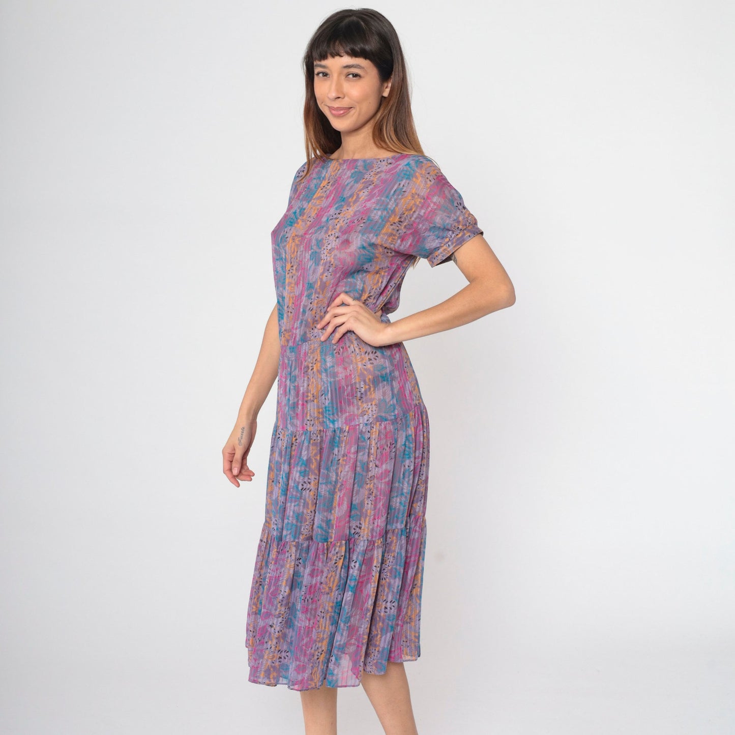 80s Floral Abstract Striped Midi Dress Drop Waist Tiered Short Sleeve Purple Small