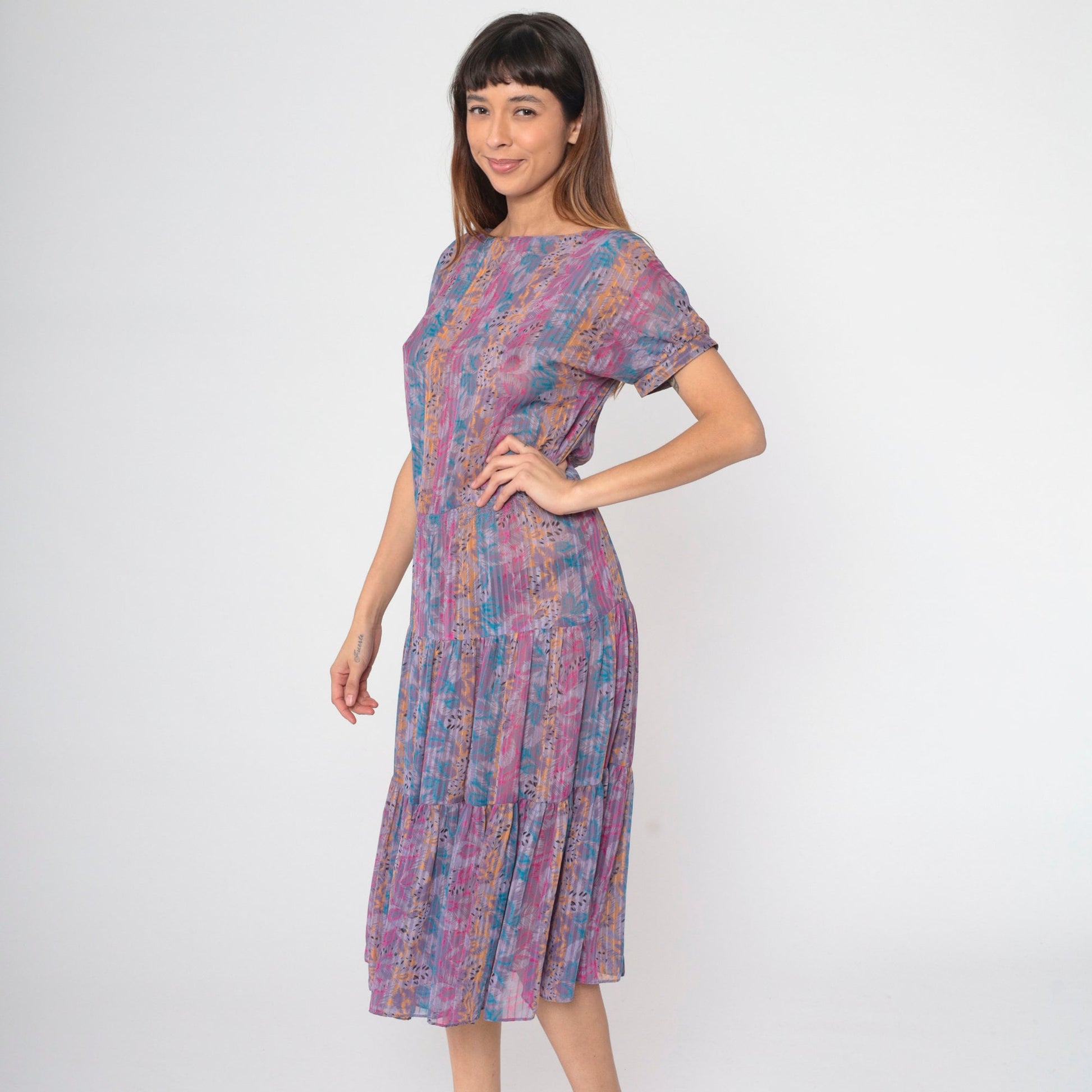 80s Floral Abstract Striped Midi Dress Drop Waist Tiered Short Sleeve Purple Small