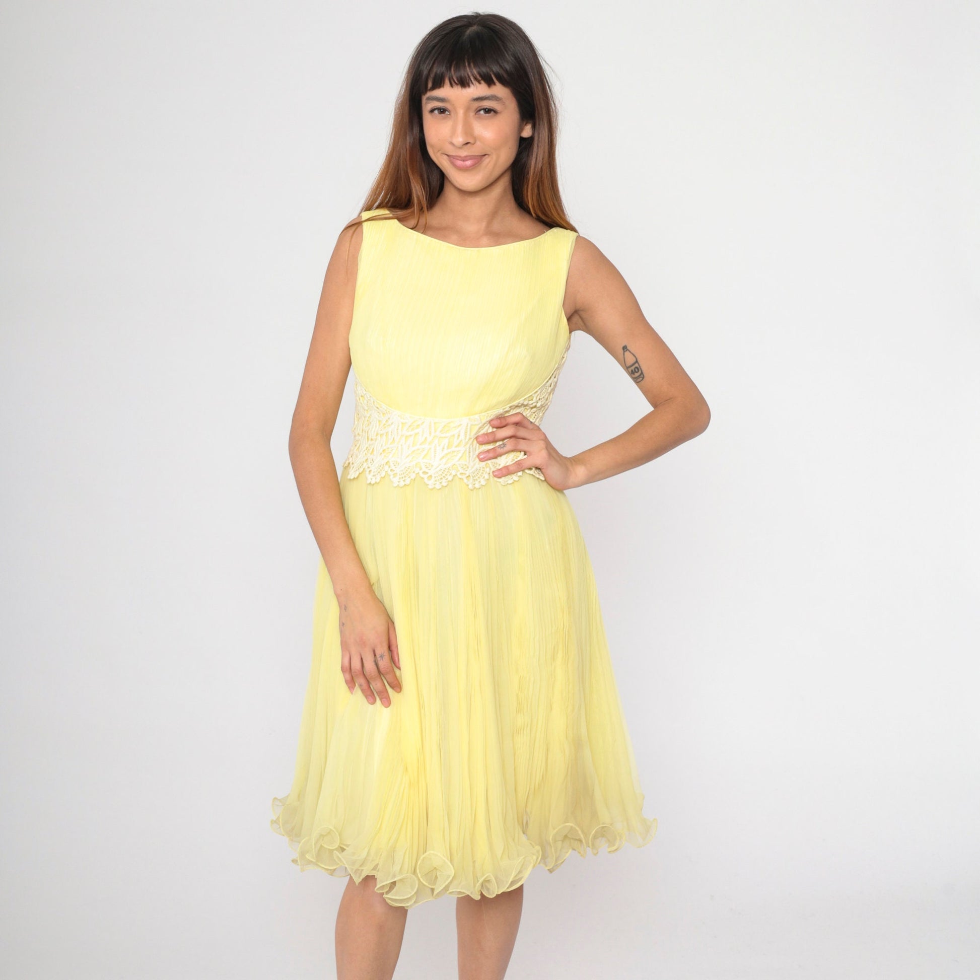 60s Yellow Lace Trim Sleeveless Dress High Waist Pleated Boatneck Small