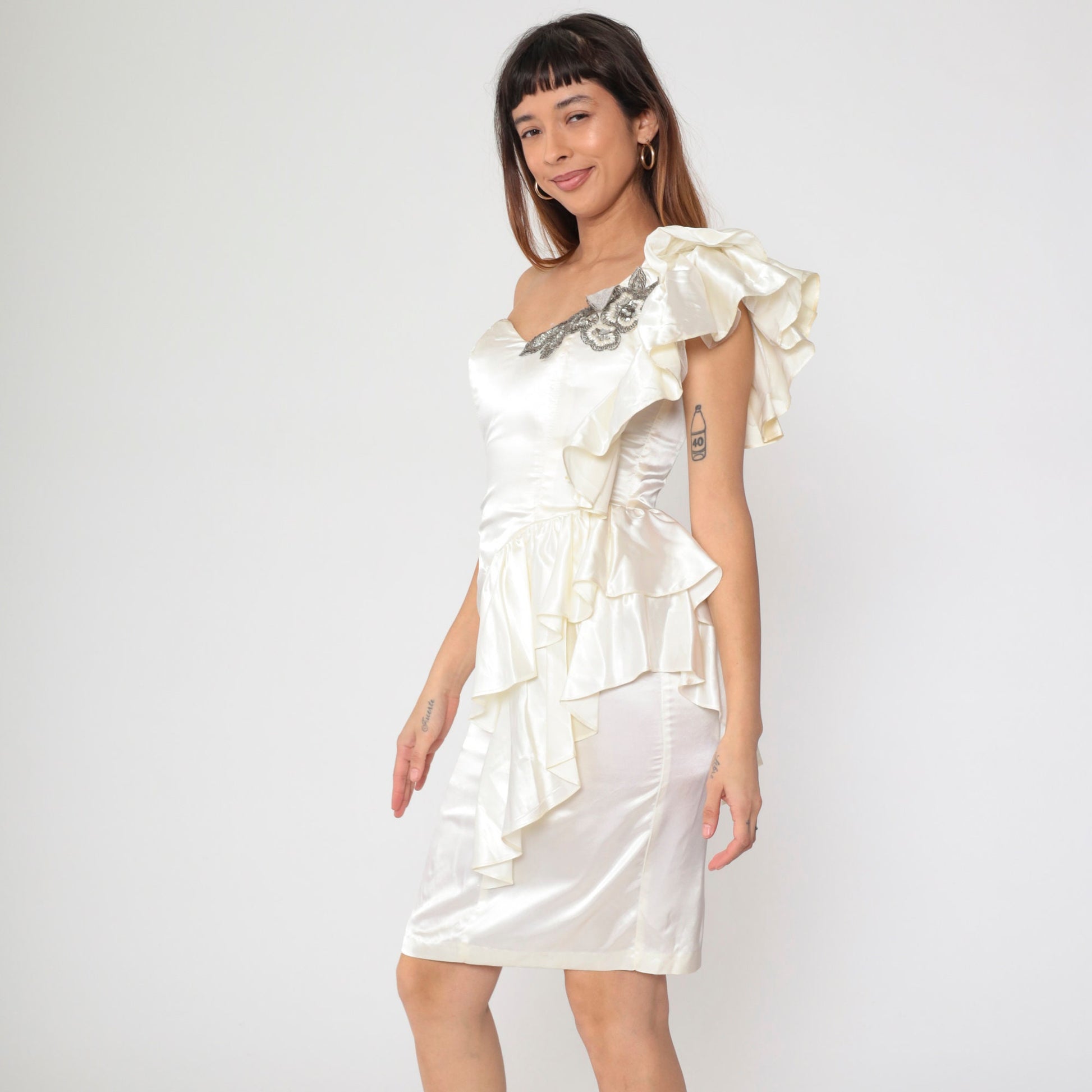 80s White Satin Beaded One-Shoulder Prom Dress Sweetheart Neckline Small S