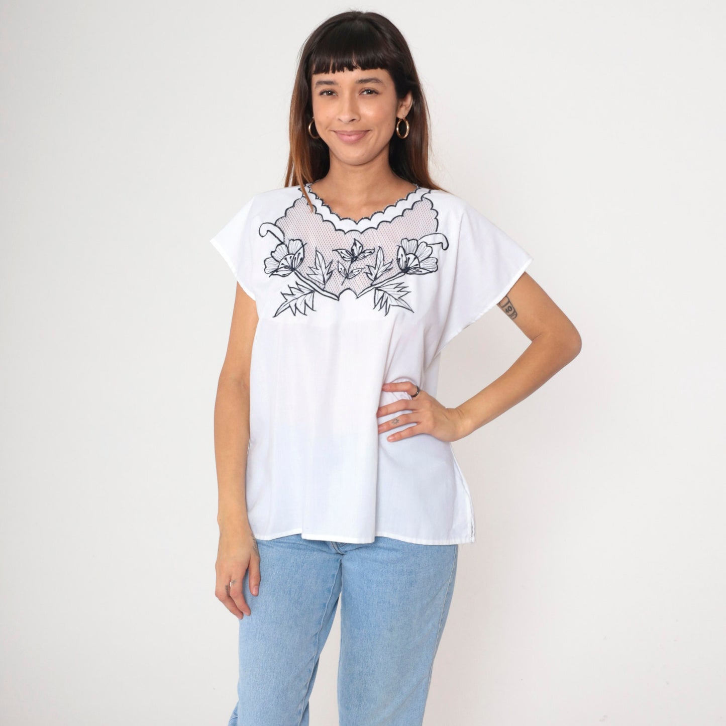 Y2K Black Floral Embroidered White Blouse Mesh Neckline Short Sleeve Large L