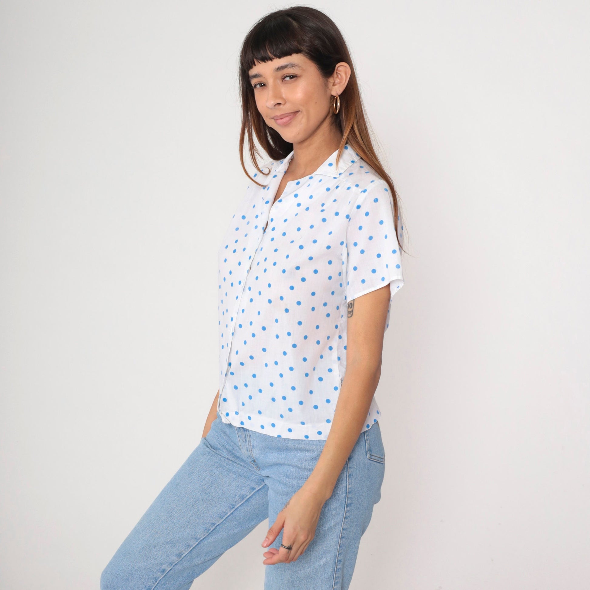 80s White Blue Polka Dot Button-Up Blouse Short Sleeve Medium