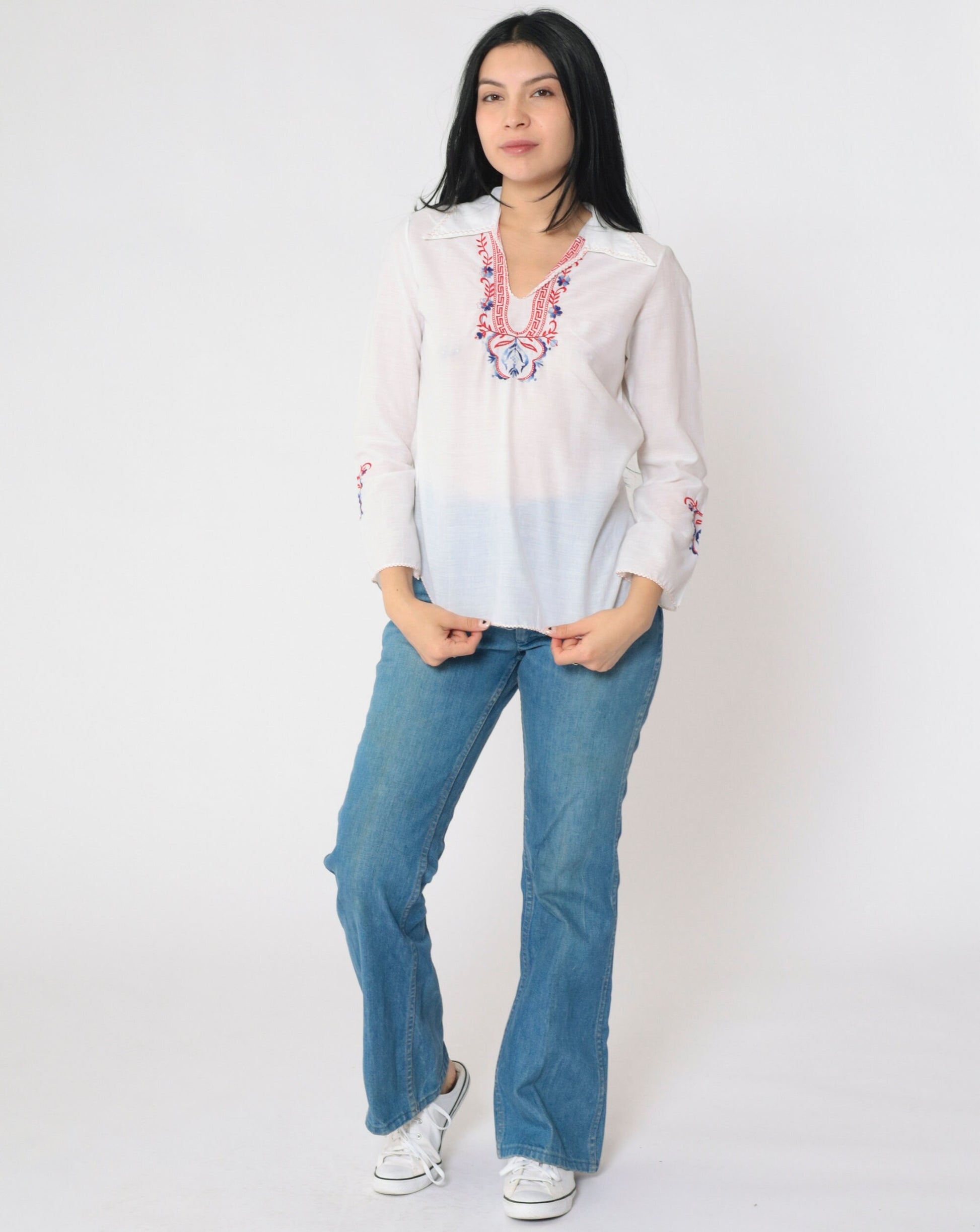 70s Floral Embroidered White Tunic Top V-Neck Long Sleeve Extra Small