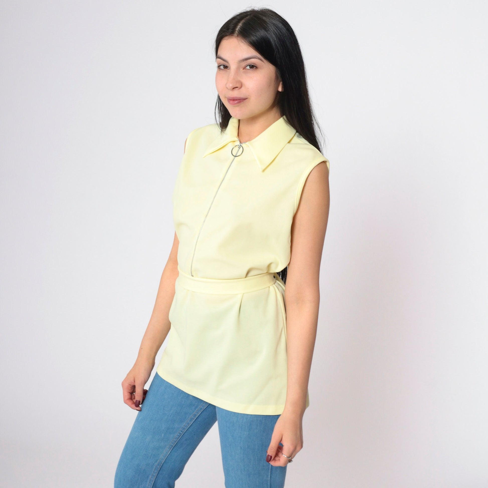 70s Yellow Sleeveless Zip-Up Blouse Pointed Collar Belted Waist Medium