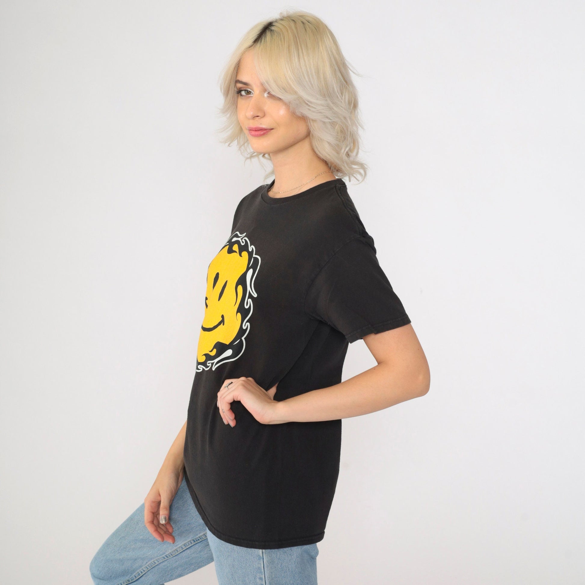 00s Smiley Face Flame Graphic T-Shirt Black Cotton Crew Neck Medium