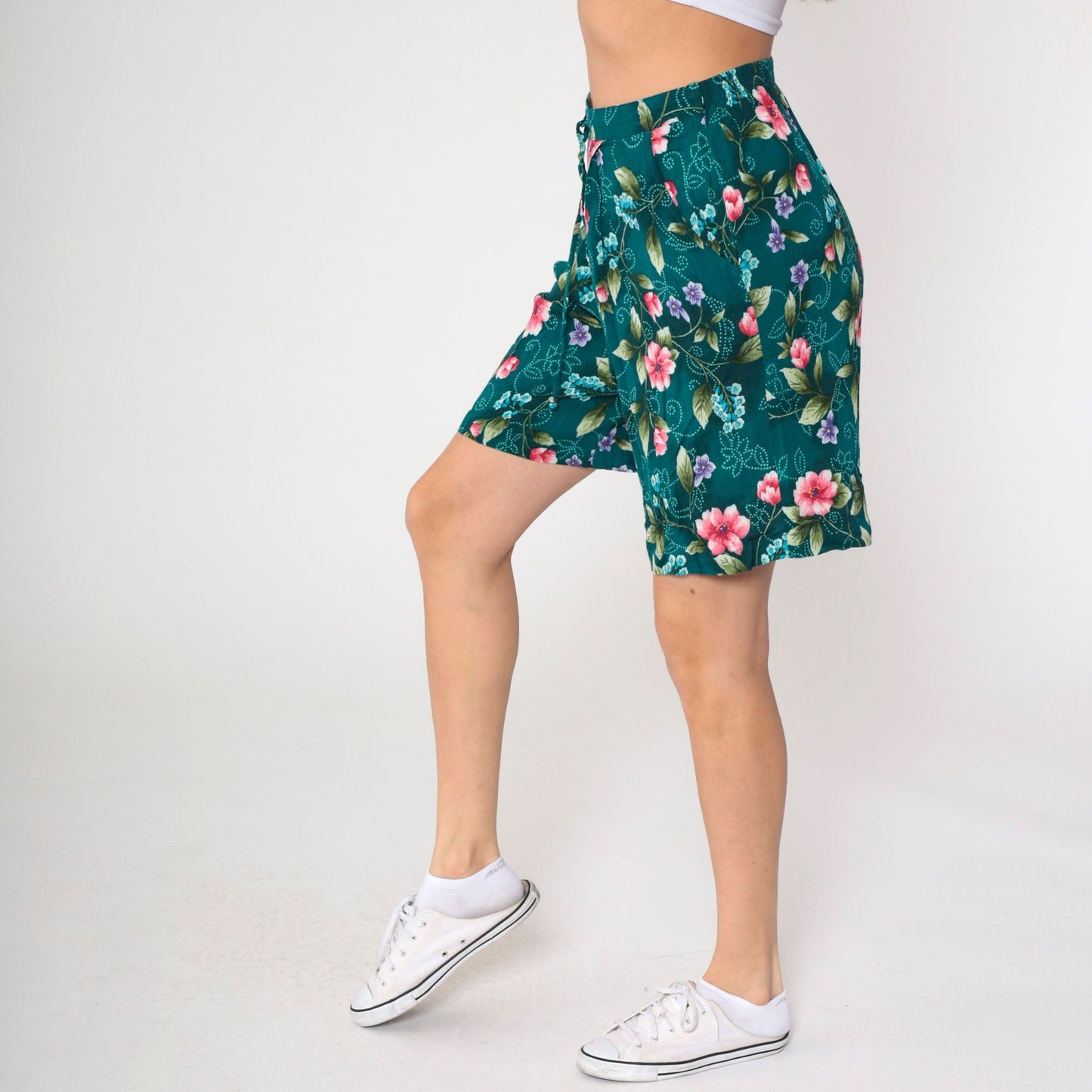 90s Jaclyn Smith Floral Shorts Teal Rayon High Waist Pleated Bermuda Medium
