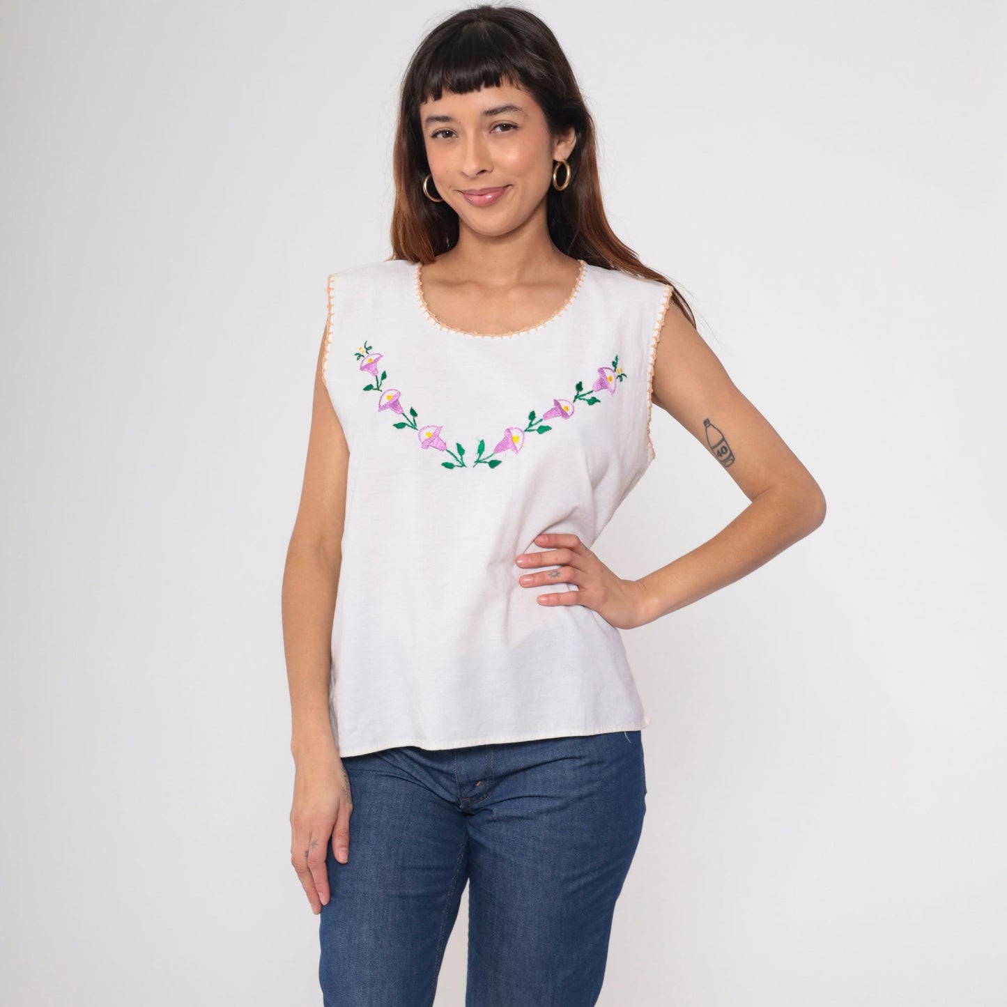 90s White Floral Embroidered Tank Top Scoop Neck Sleeveless Medium
