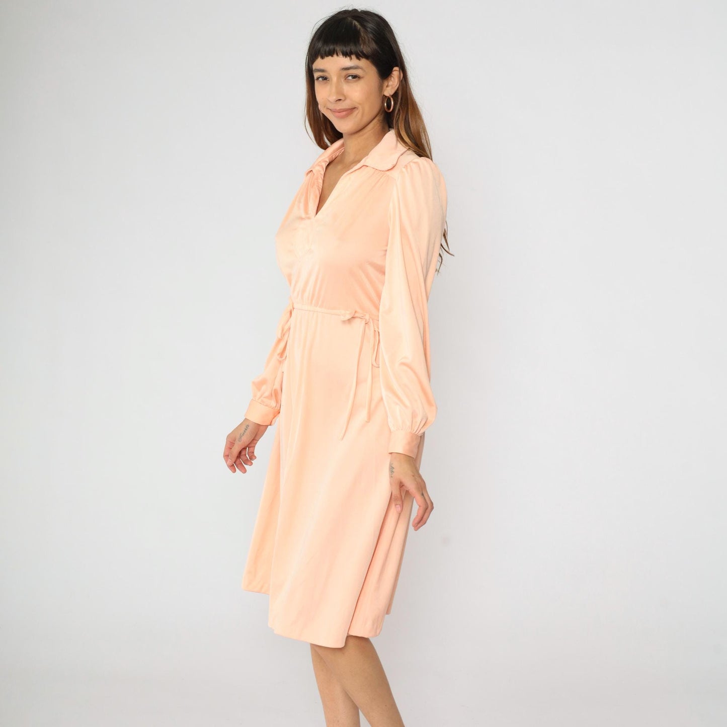 70s Peach Midi Dress Puff Sleeve Collared V-Neck High Waist Tie Side Medium