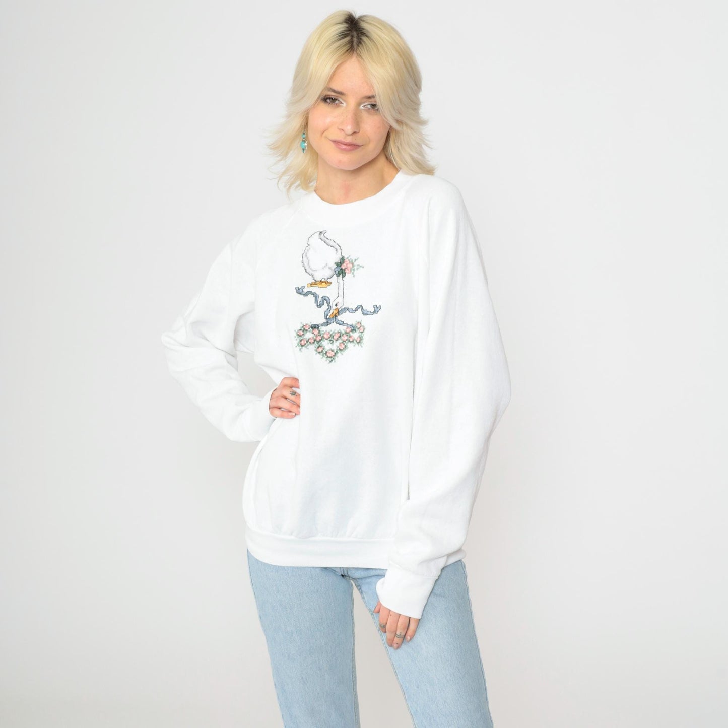 90s Goose Floral Cross-Stitch Sweatshirt White Raglan Graphic Large