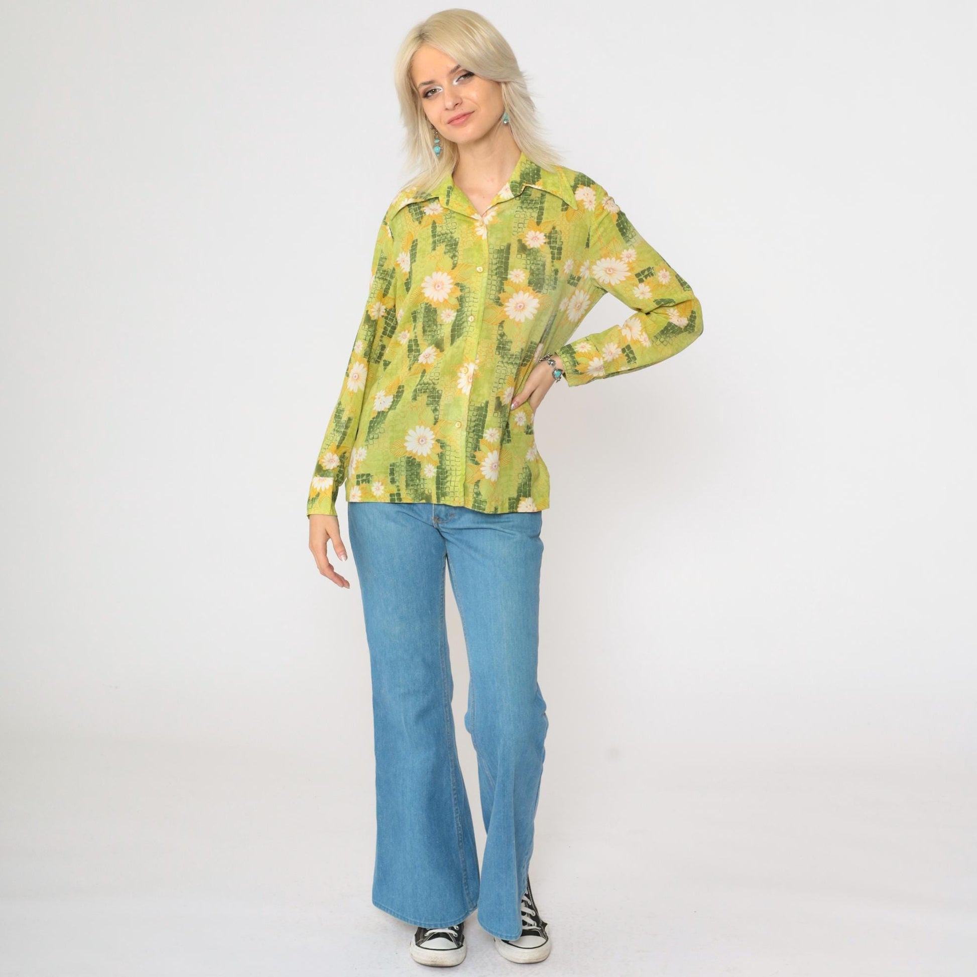 70s Green Floral Button-Up Blouse Dagger Collar Long Sleeve Medium
