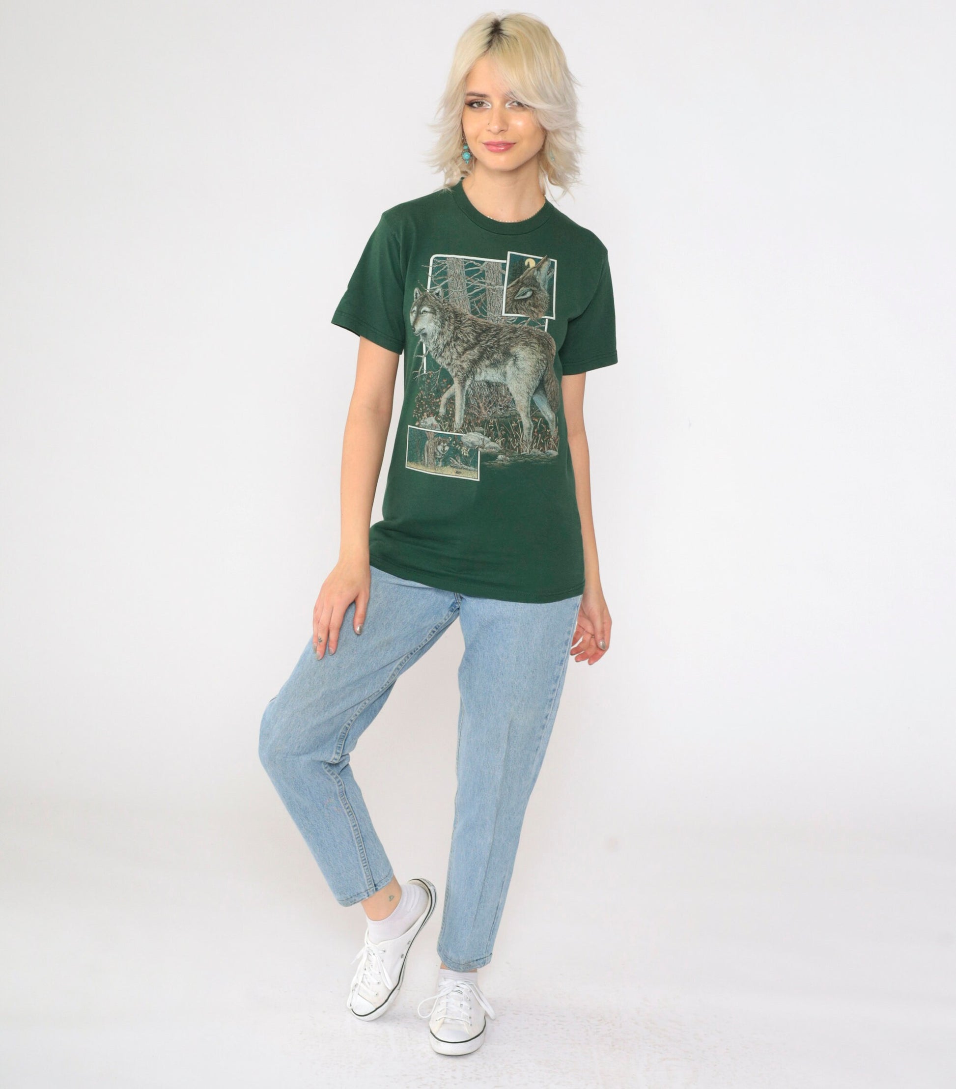 90s Wolf Graphic T-Shirt Green Cotton Crewneck Small S
