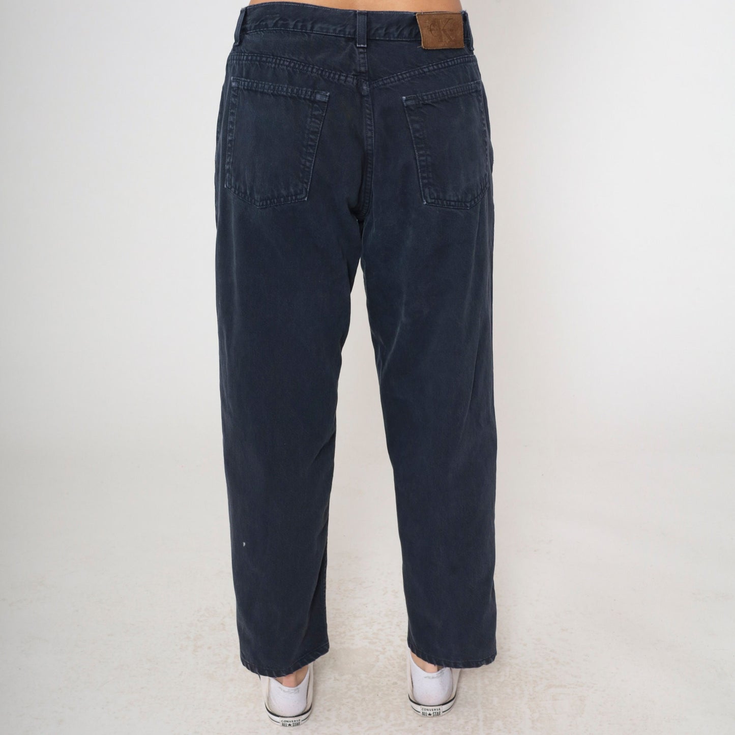 00s Calvin Klein Black High-Waisted Mom Jeans Tapered Leg Large 34