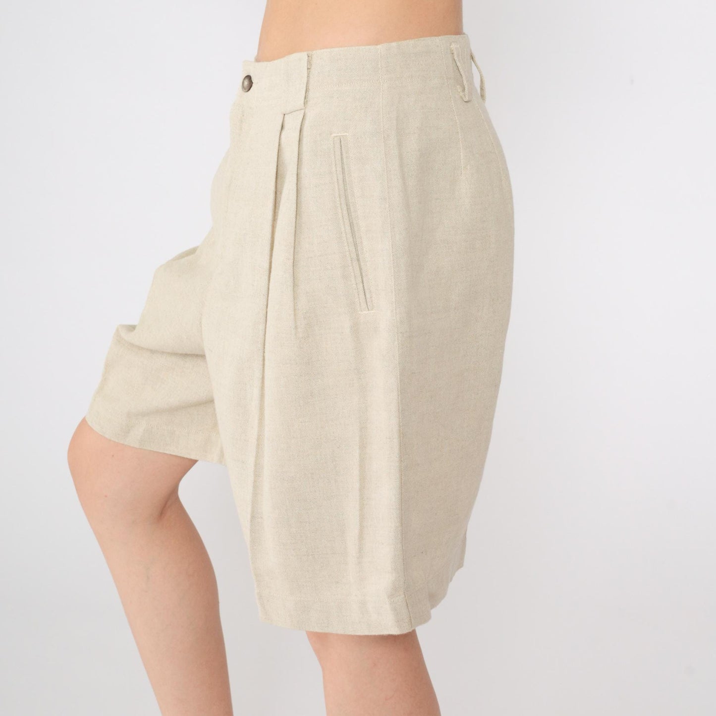 90s Liz Claiborne Pleated Shorts Beige Linen High Waist Medium