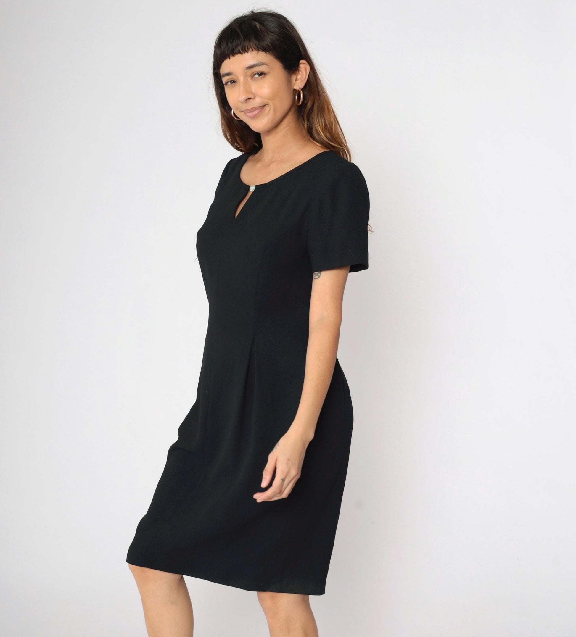 90s Maggy London Black Knee-Length Sheath Dress Rhinestone Clasp Medium
