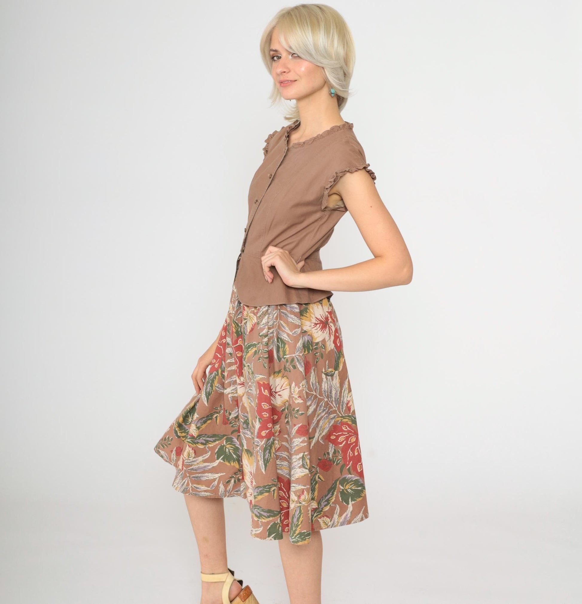 70s Floral Midi Dress Peplum Button-Up Cap Sleeve Red Green Beige Small