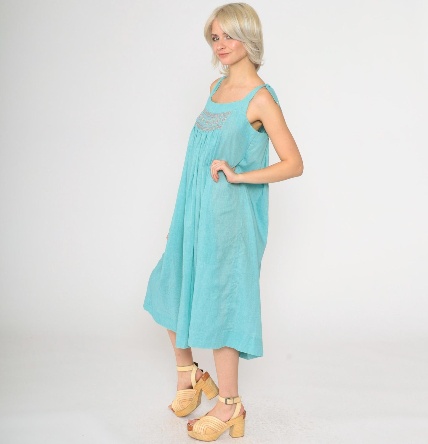 70s Blue Houndstooth Midi Dress Smocked Chest Tent Cut Sleeveless Small