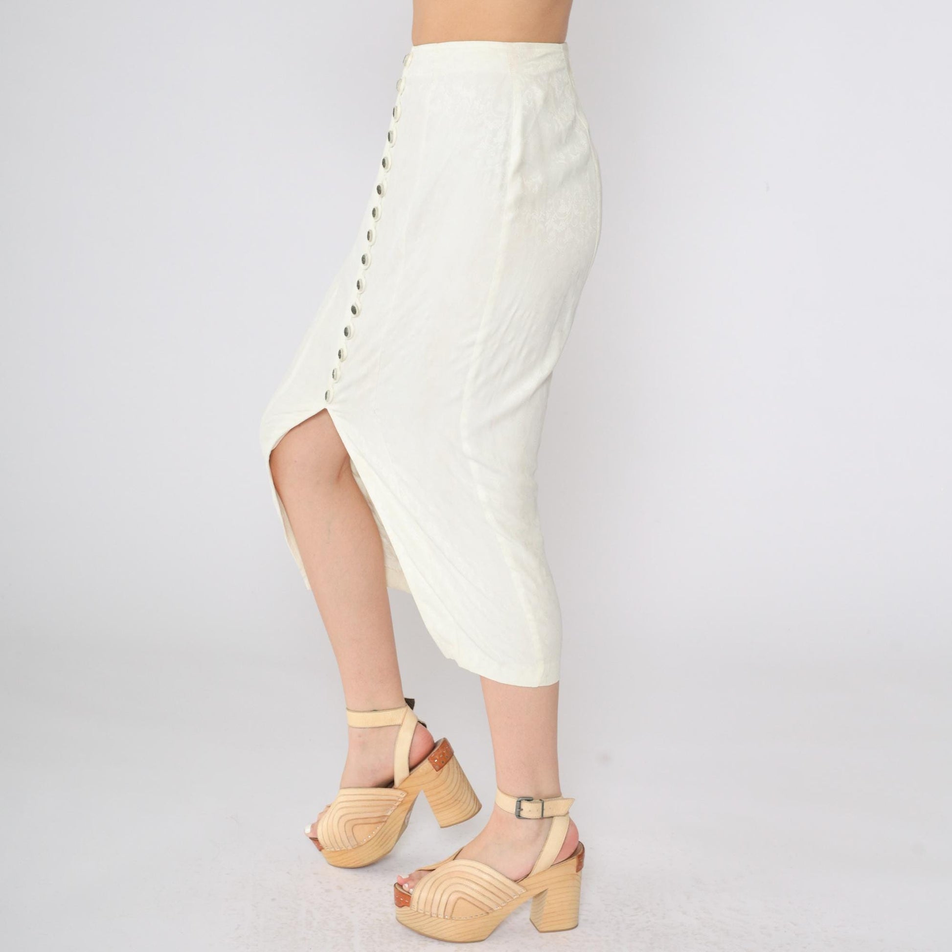 90s La Belle Cream Floral Button-Up Midi Skirt Embossed Small