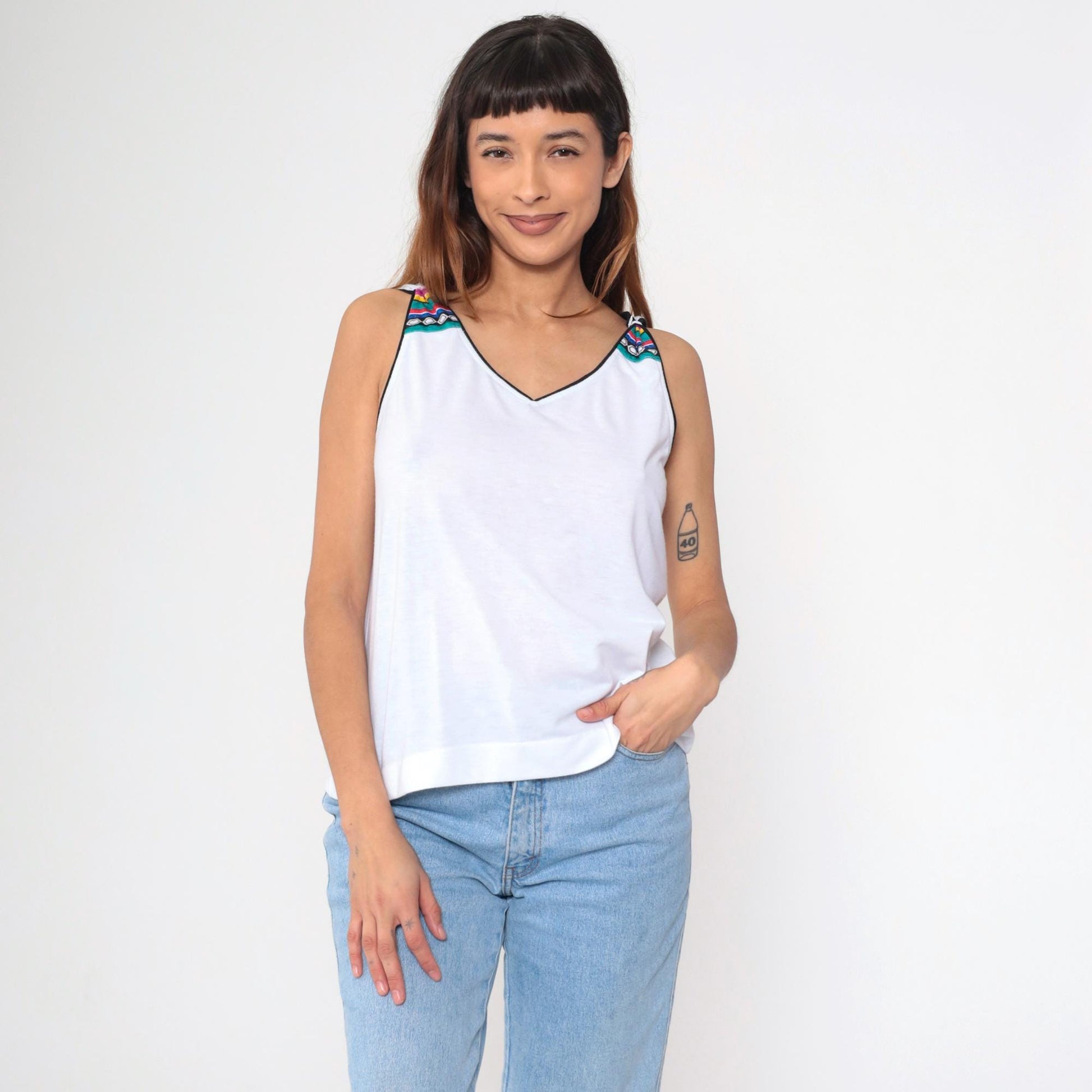 90s Tail Tank Top White Multicolor Striped V-Neck Athletic Medium Large