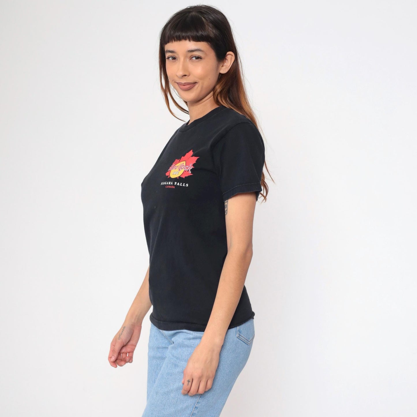 90s Hard Rock Cafe Niagara Falls Maple Leaf Graphic T-Shirt Black Small