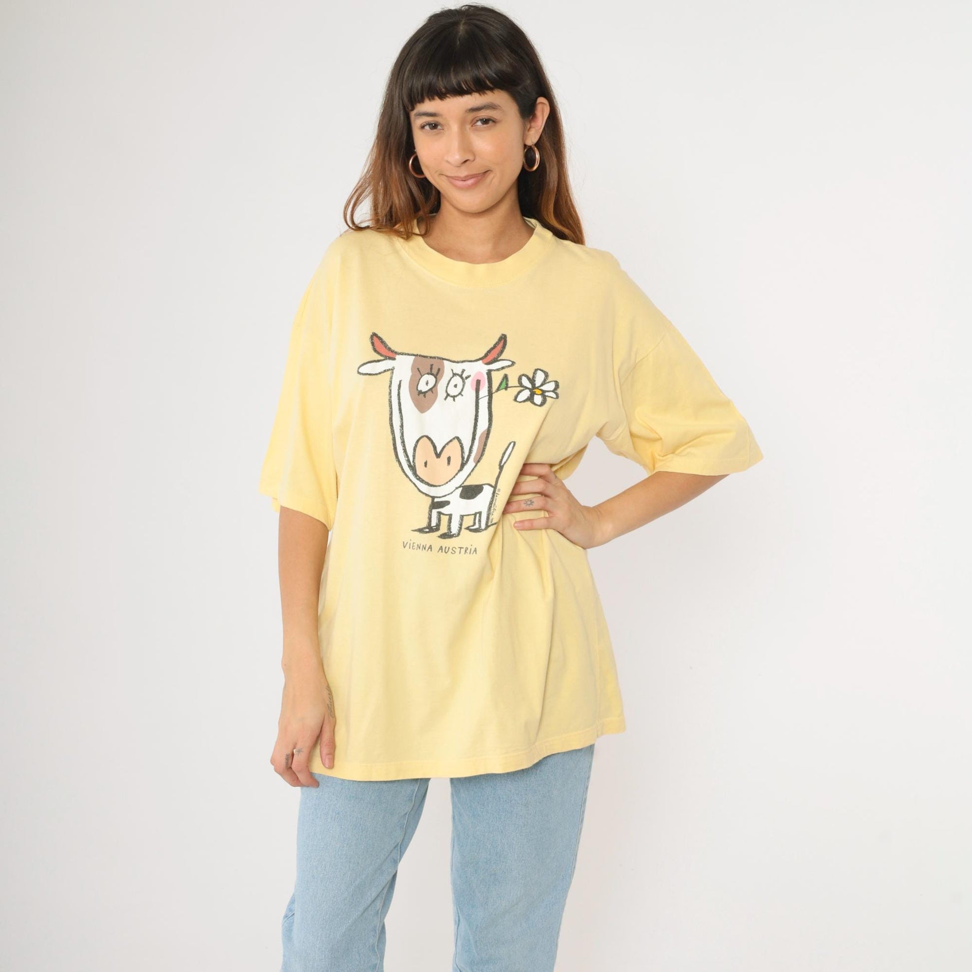 90s Vienna Austria Cow Graphic Tee Yellow Cotton T-Shirt Extra Large XL