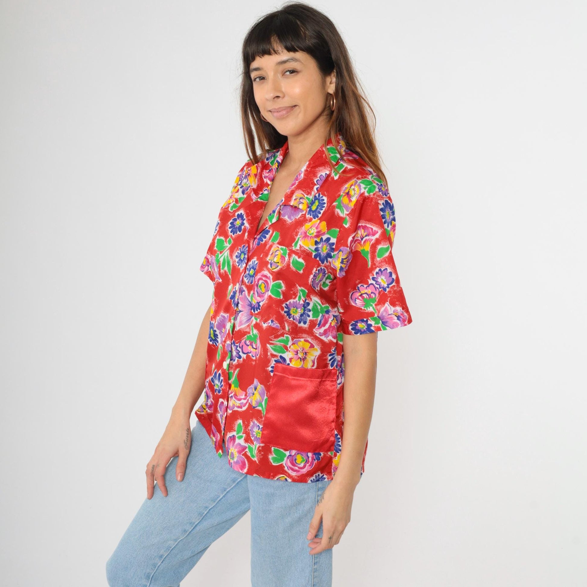 90s Red Floral Button-Up Blouse Satin Pockets Short Sleeve Medium