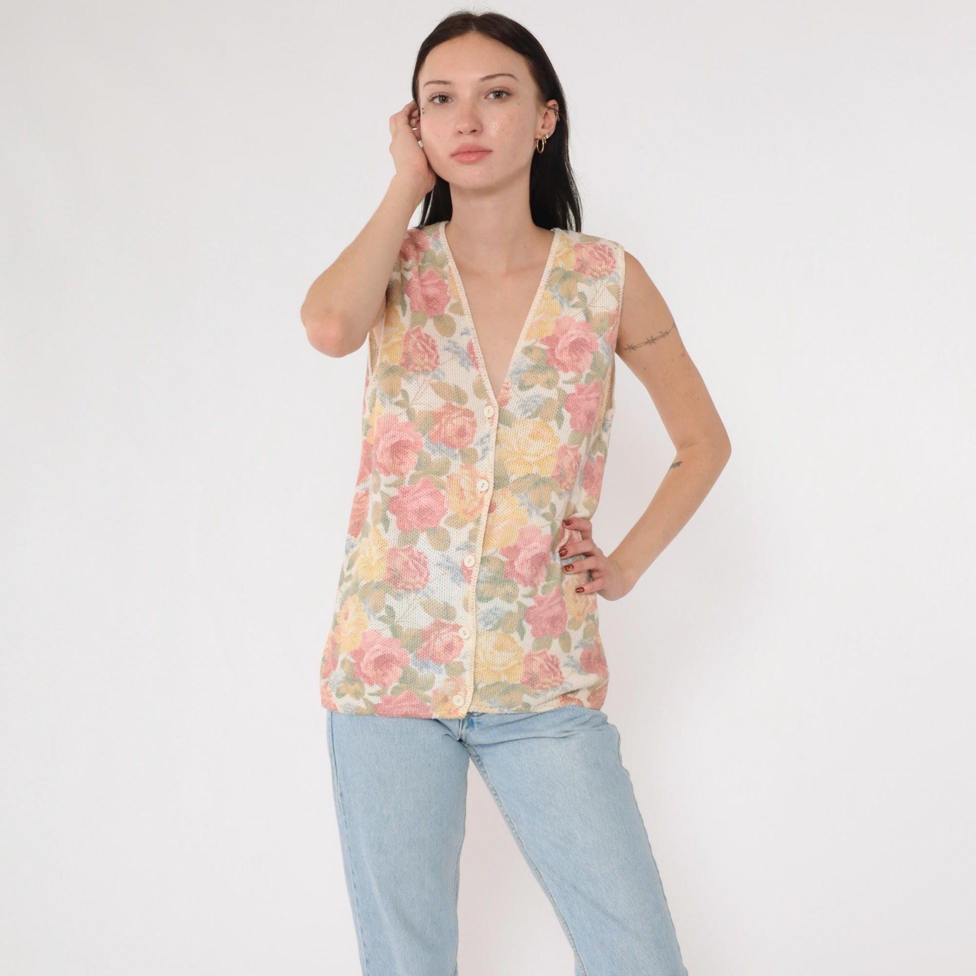 90s Floral Knit Vest Pink Yellow Rose Print Button-Up Sleeveless Medium