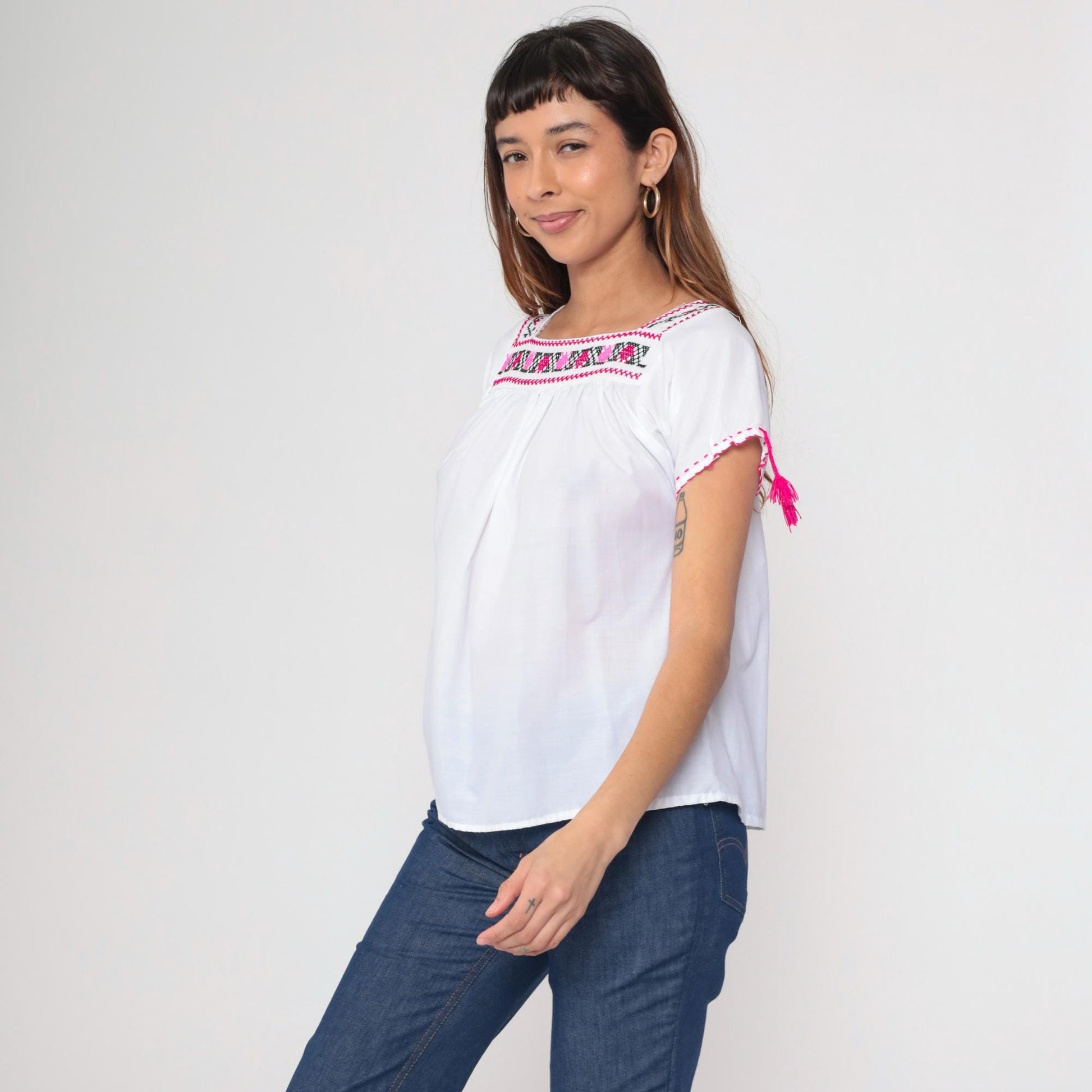 90s Mexican Embroidered Floral Blouse White Pink Square Neck Short Sleeve Small