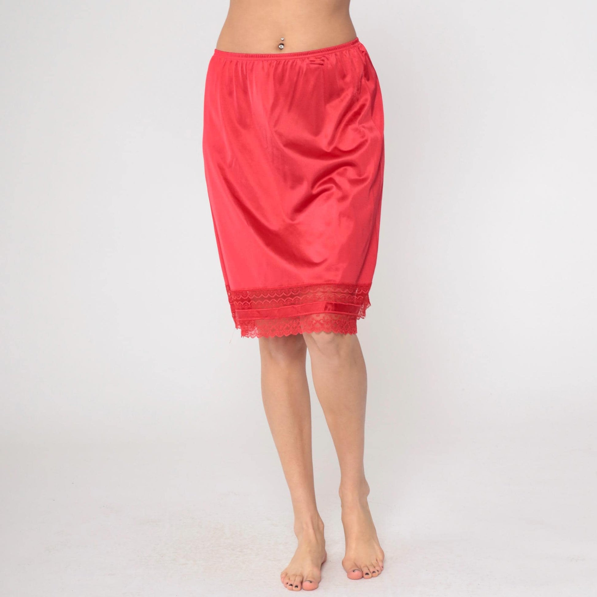 80s Vanity Fair Red Lace Half Slip Knee-Length Nylon Medium