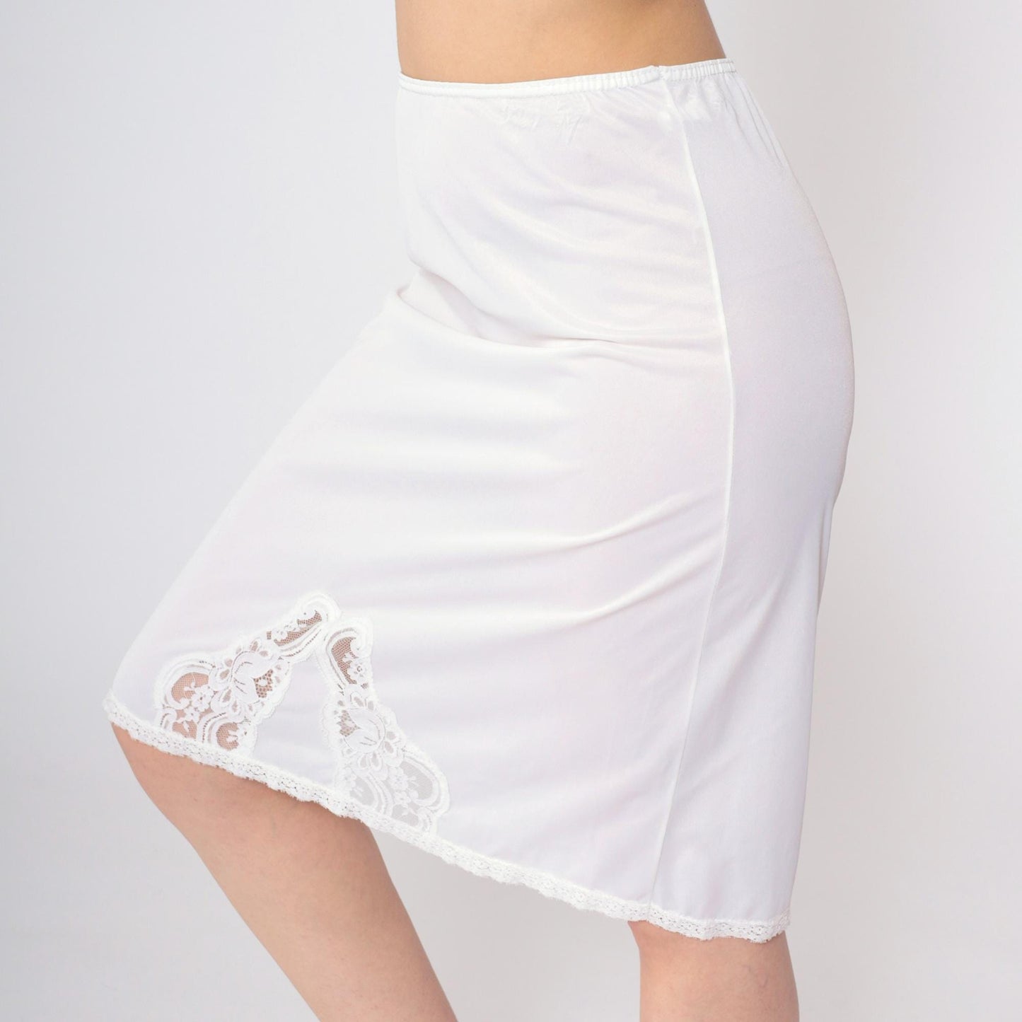 70s White Lace Slip Skirt Vintage Lingerie Elastic Waist Knee Length Small