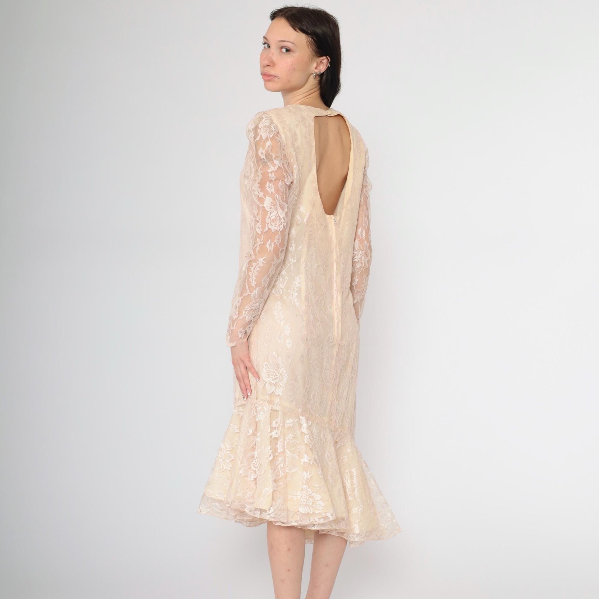 80s Peach Lace Puff Sleeve Dress Keyhole Back Mermaid Hem Small