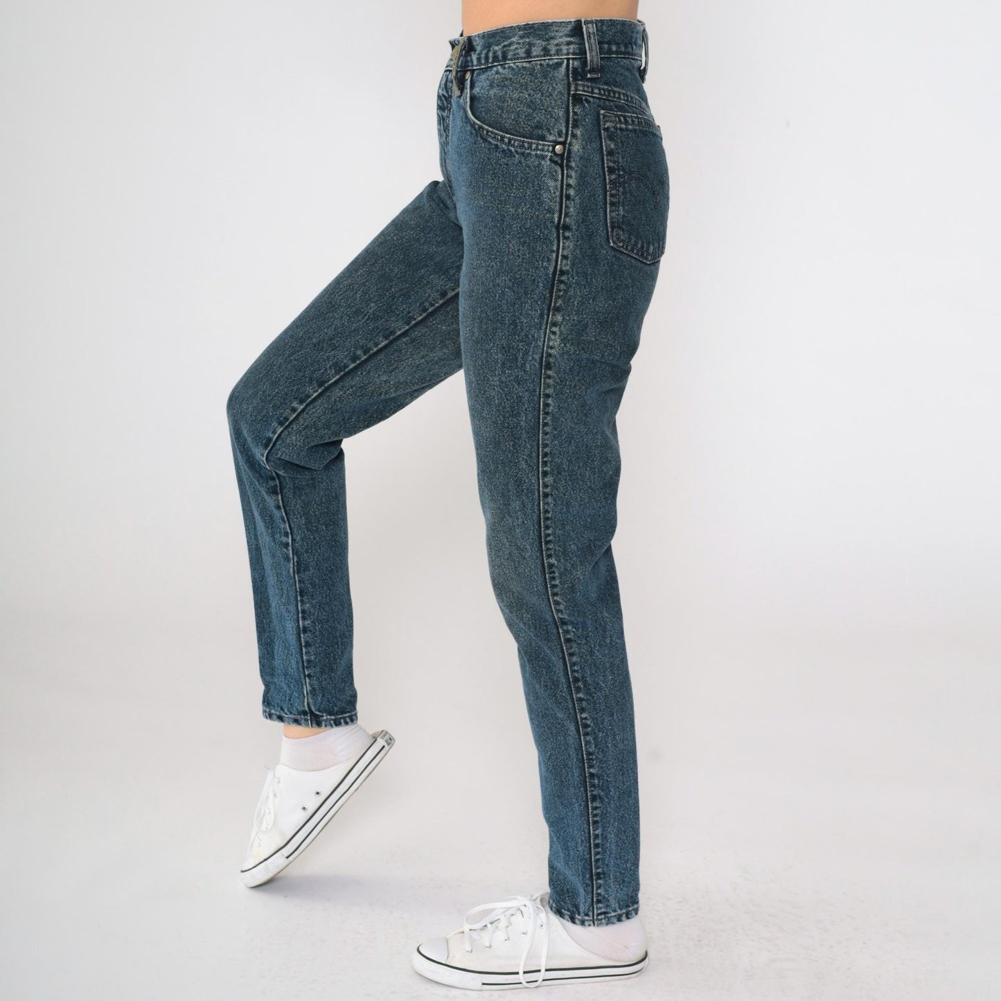 90s Levi's 900 Series High-Waist Tapered Mom Jeans Dark Blue Denim Extra Small