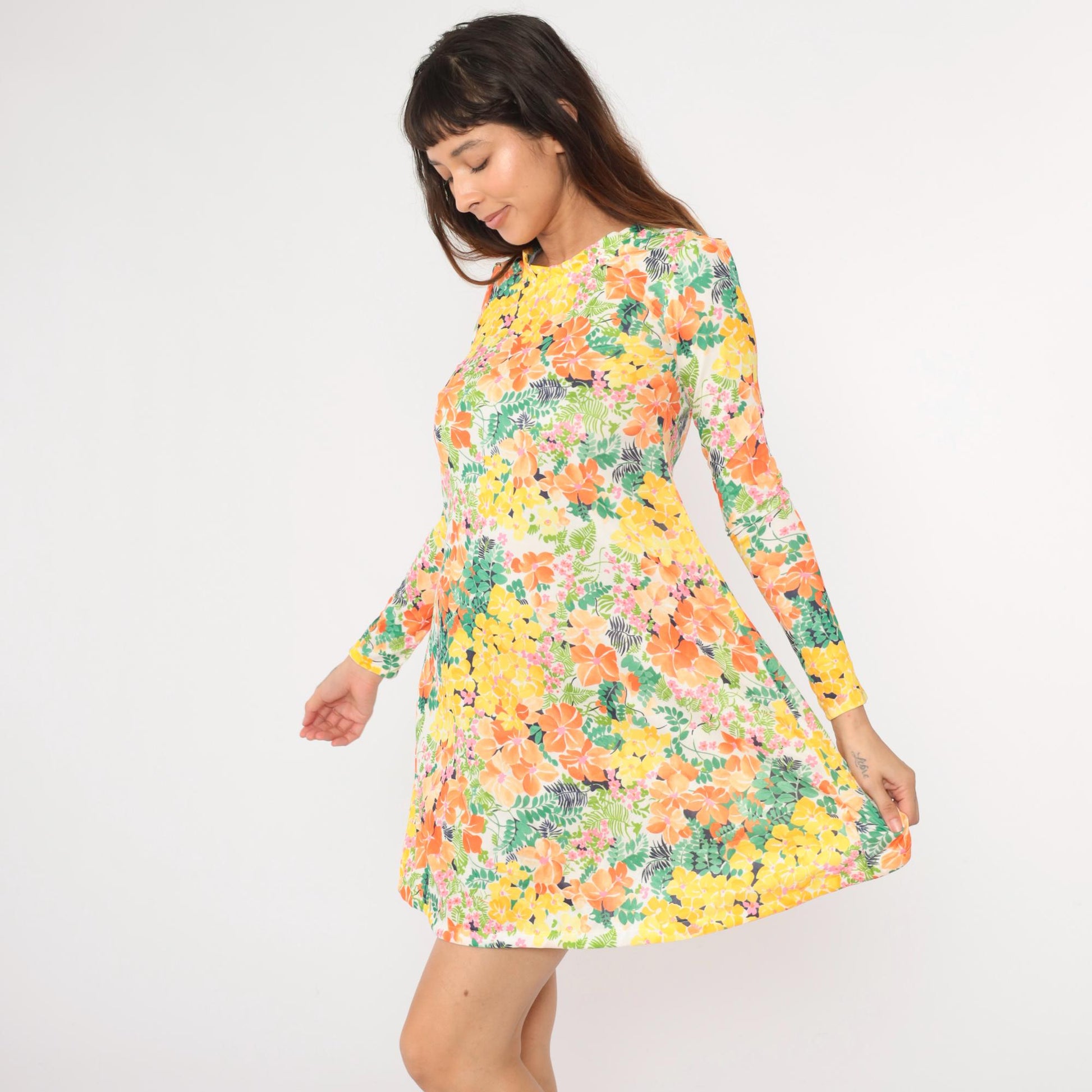 70s Floral Mini Dress Shift Cut Long Sleeve A-Line Yellow Green Orange Small