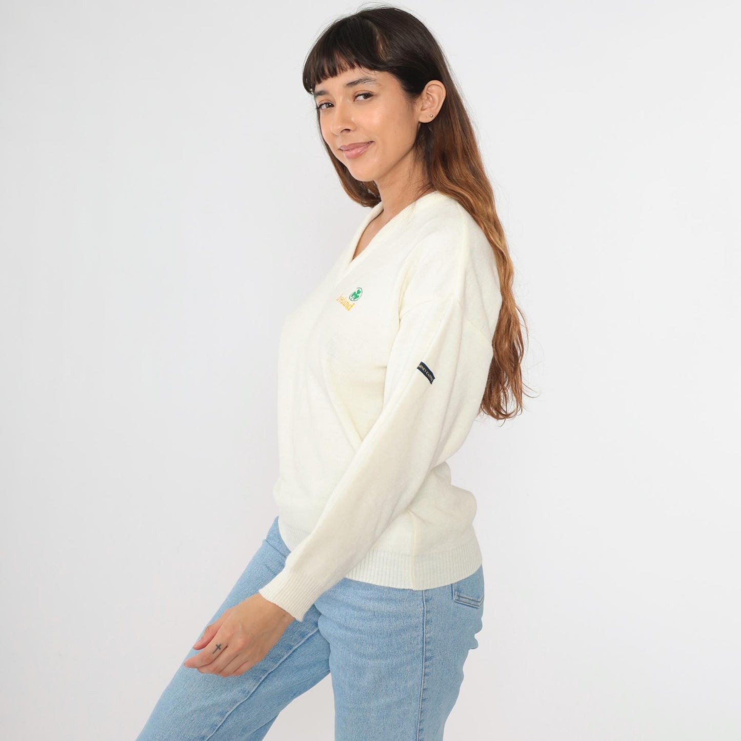 80s Blarney Castle Irish Sweater Off-White Shamrock V-Neck Knit Medium