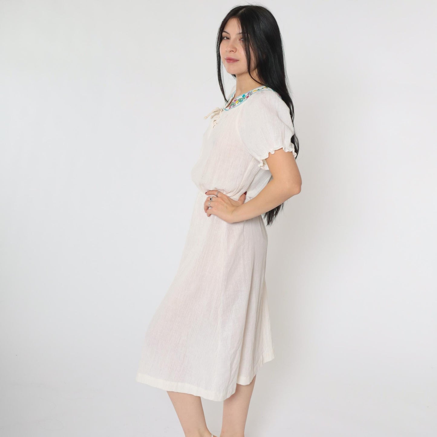 70s Floral Embroidered Off-White Gauze Peasant Dress Lace-Up Midi Small