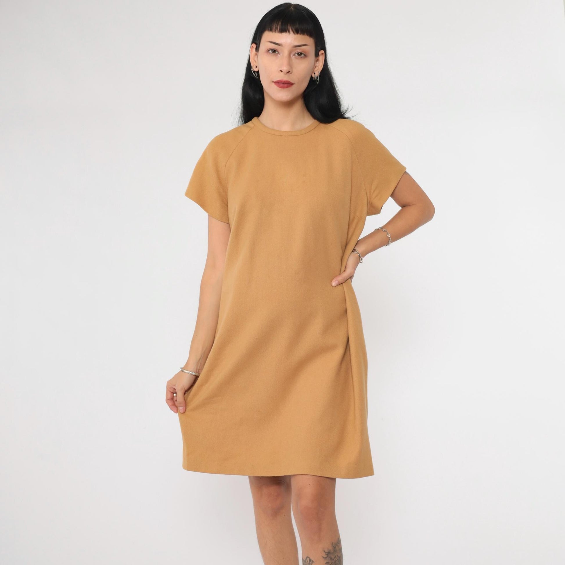 60s Tan Wool Shift Dress Mini Length Short Sleeve Rear Zip Medium